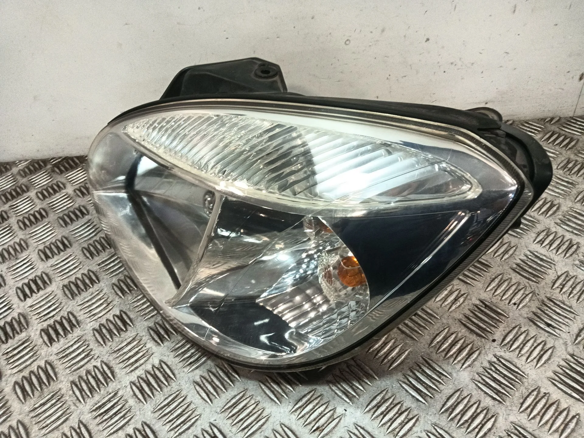 Faro Izquierdo para Kia Rio Ii (Jb)