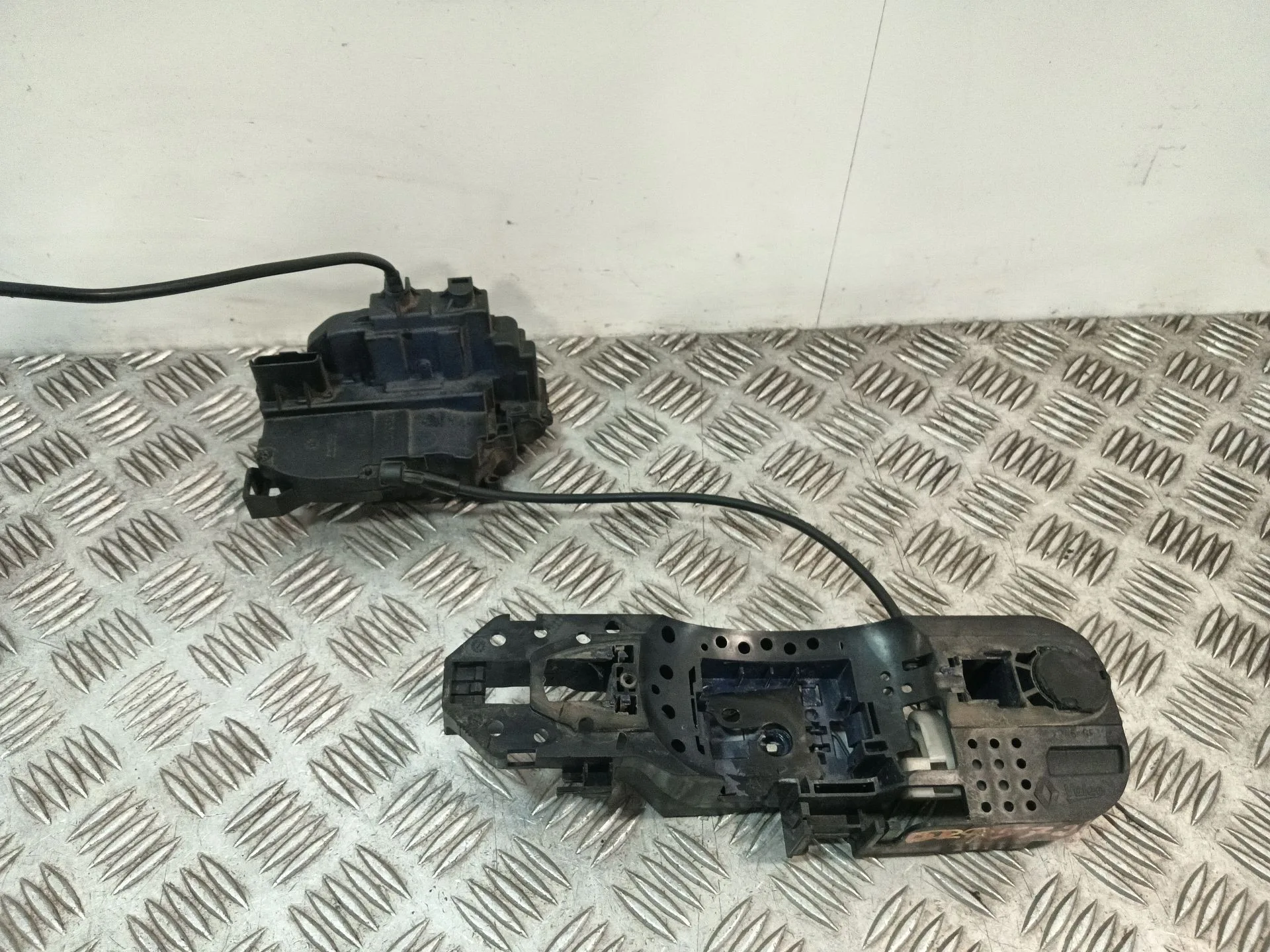 Cerradura Puerta Delantera Izquierda para Renault Megane Iii Sport Tourer