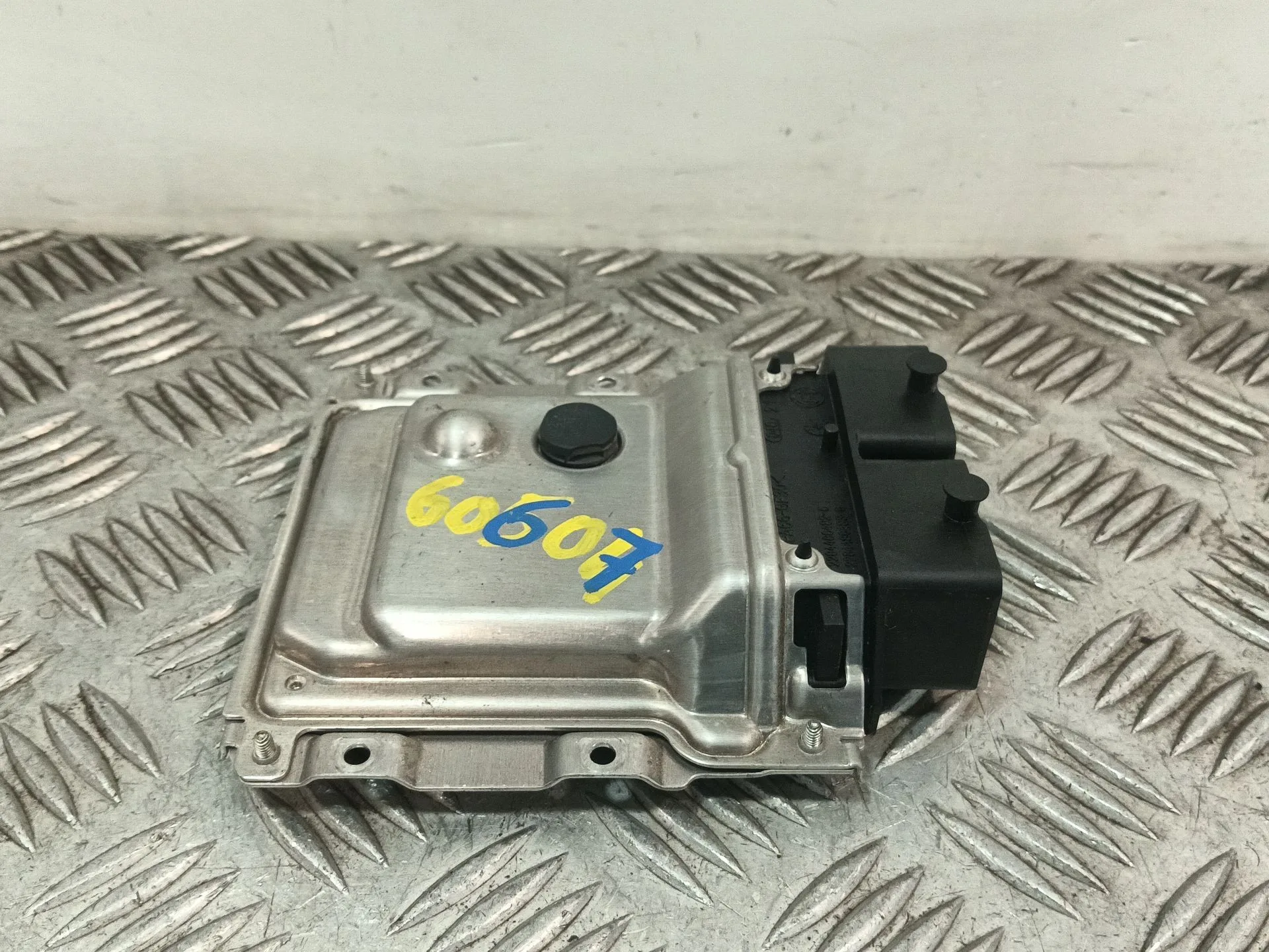 Centralita Motor Uce para Ford Fiesta Vii (Hj, Hf)