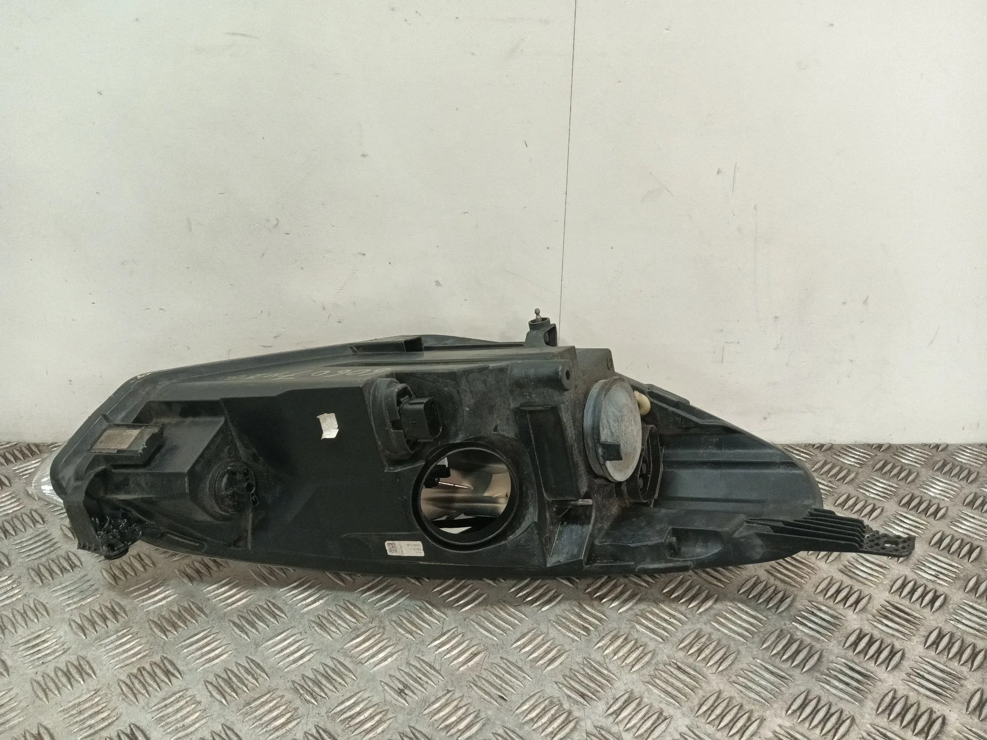 Faro Izquierdo para Ford Fiesta Vii (Hj, Hf)