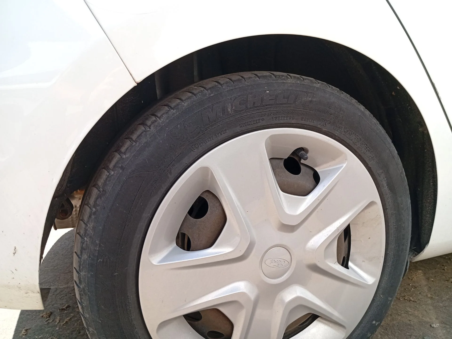 Paso De Rueda Trasero Derecho para Ford Fiesta Vii (Hj, Hf)