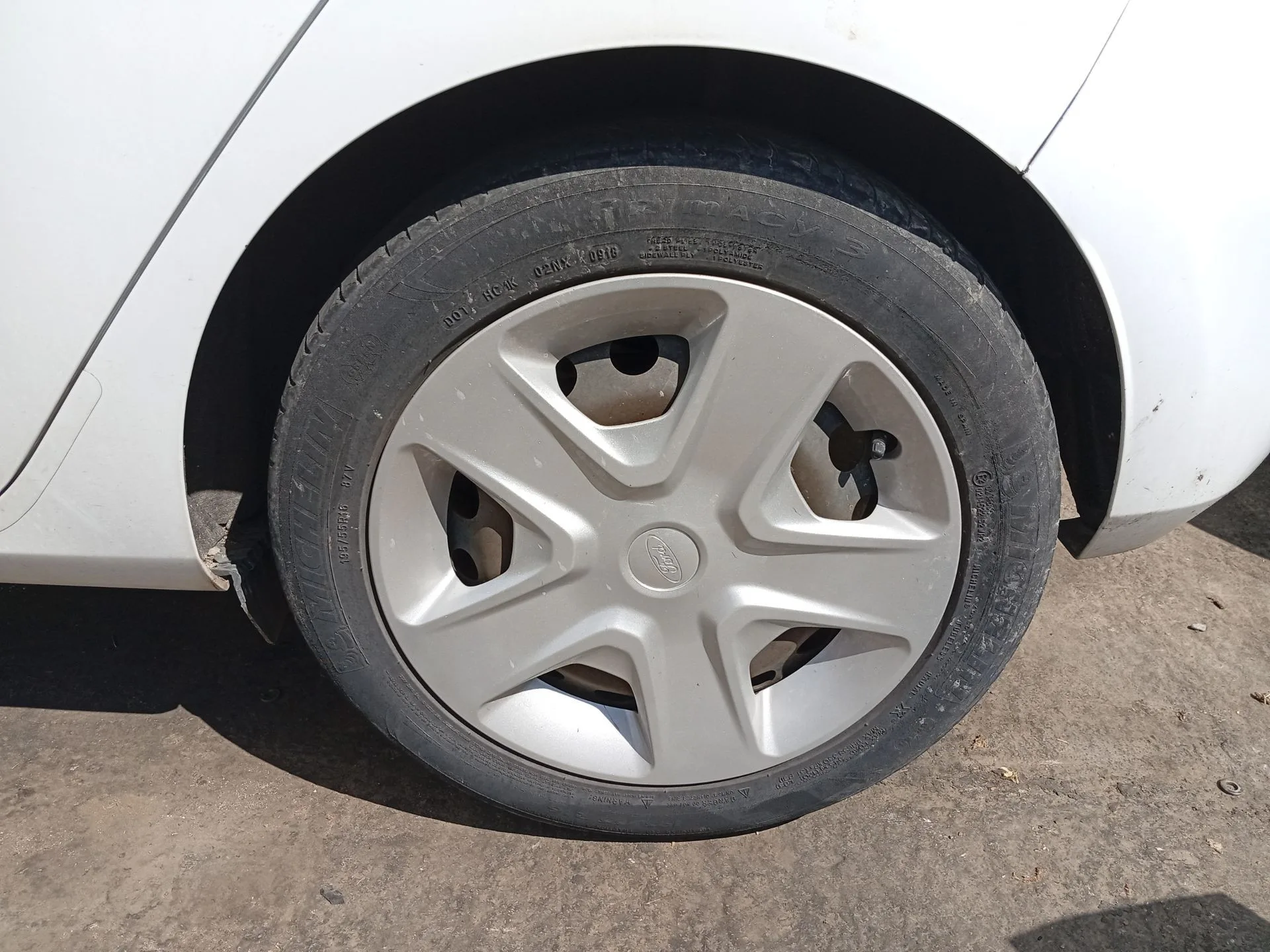 Paso De Rueda Trasero Izquierdo para Ford Fiesta Vii (Hj, Hf)