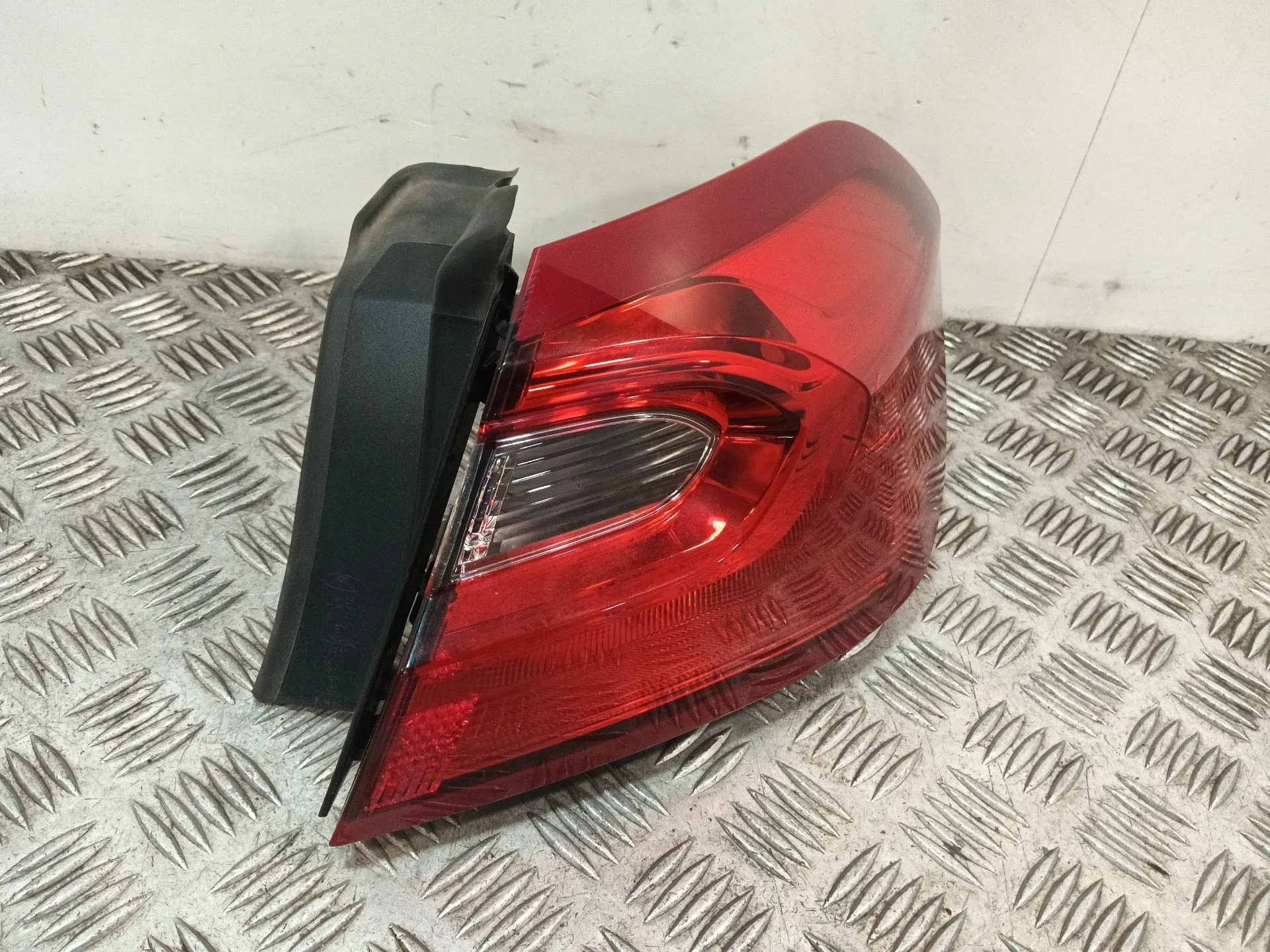 Piloto Trasero Derecho para Ford Fiesta Vii (Hj, Hf)
