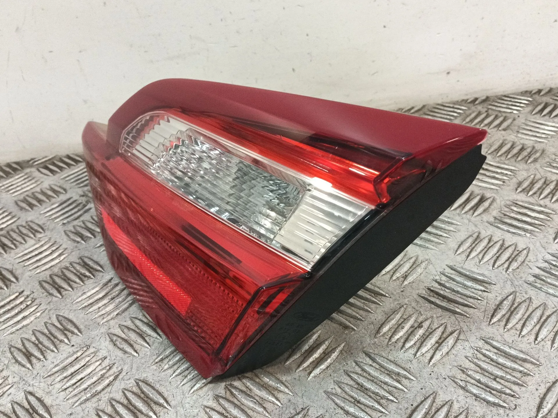 Piloto Trasero Derecho Interior para Ford Fiesta Vii (Hj, Hf)