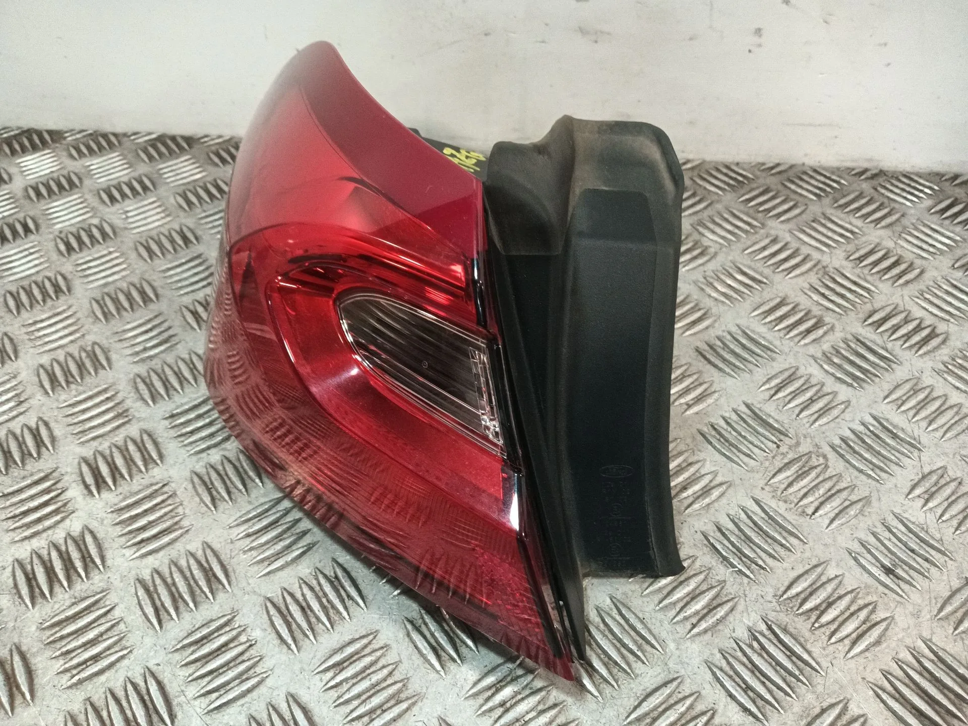Piloto Trasero Izquierdo para Ford Fiesta Vii (Hj, Hf)