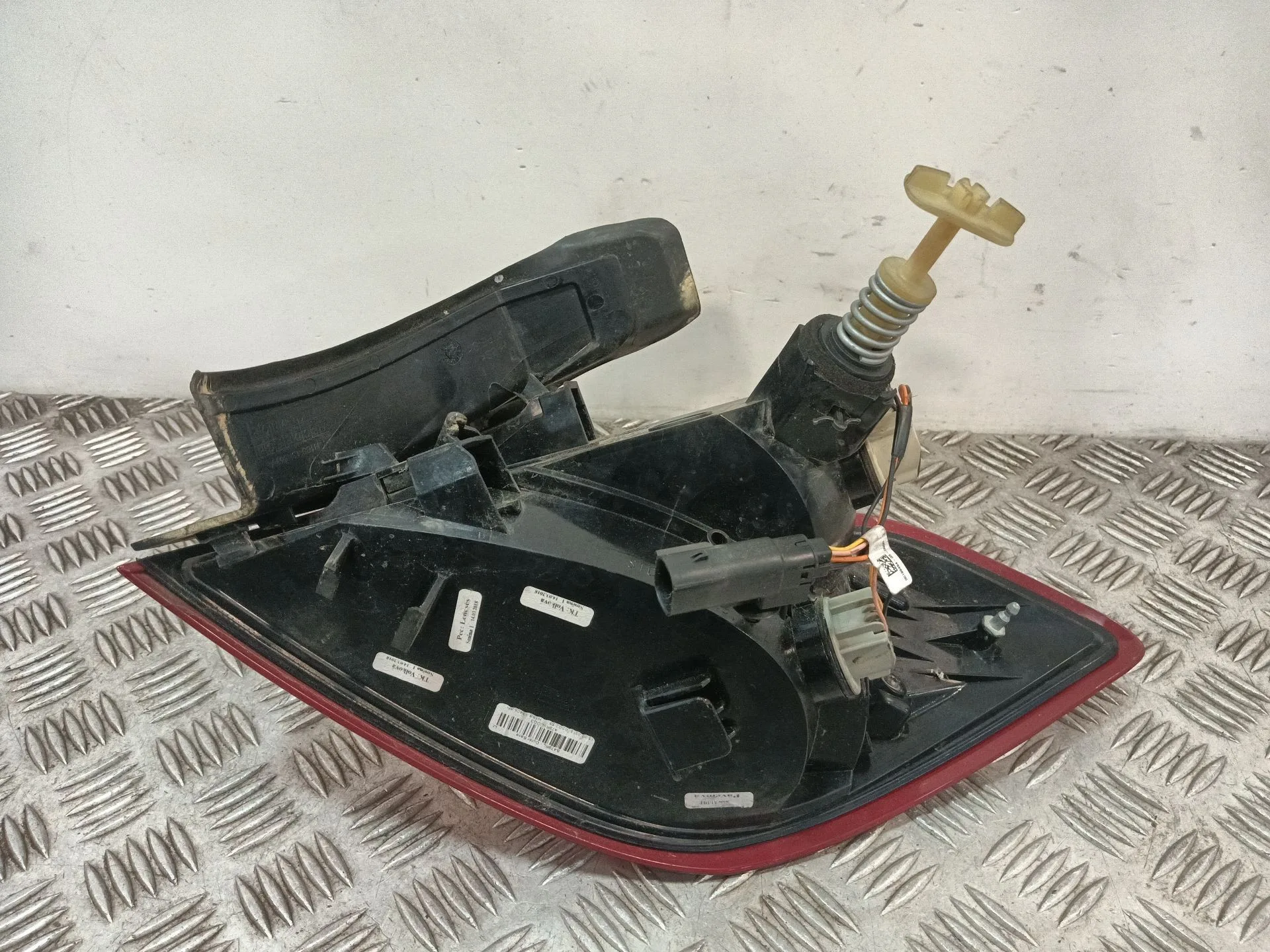 Piloto Trasero Izquierdo para Ford Fiesta Vii (Hj, Hf)