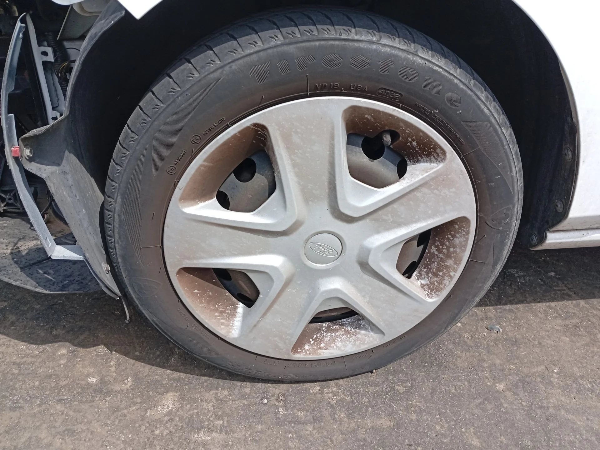 Pinza Freno Delantera Izquierda para Ford Fiesta Vii (Hj, Hf)