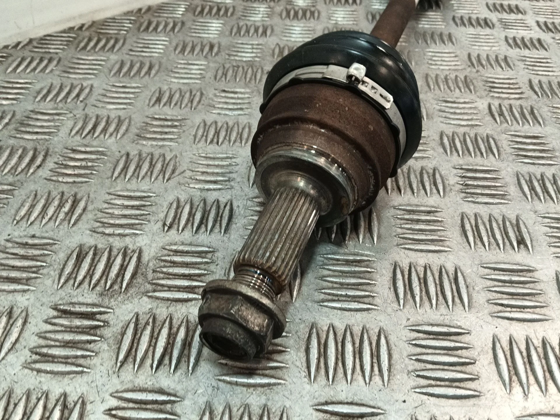 Transmision Delantera Izquierda para Ford Fiesta Vii (Hj, Hf)