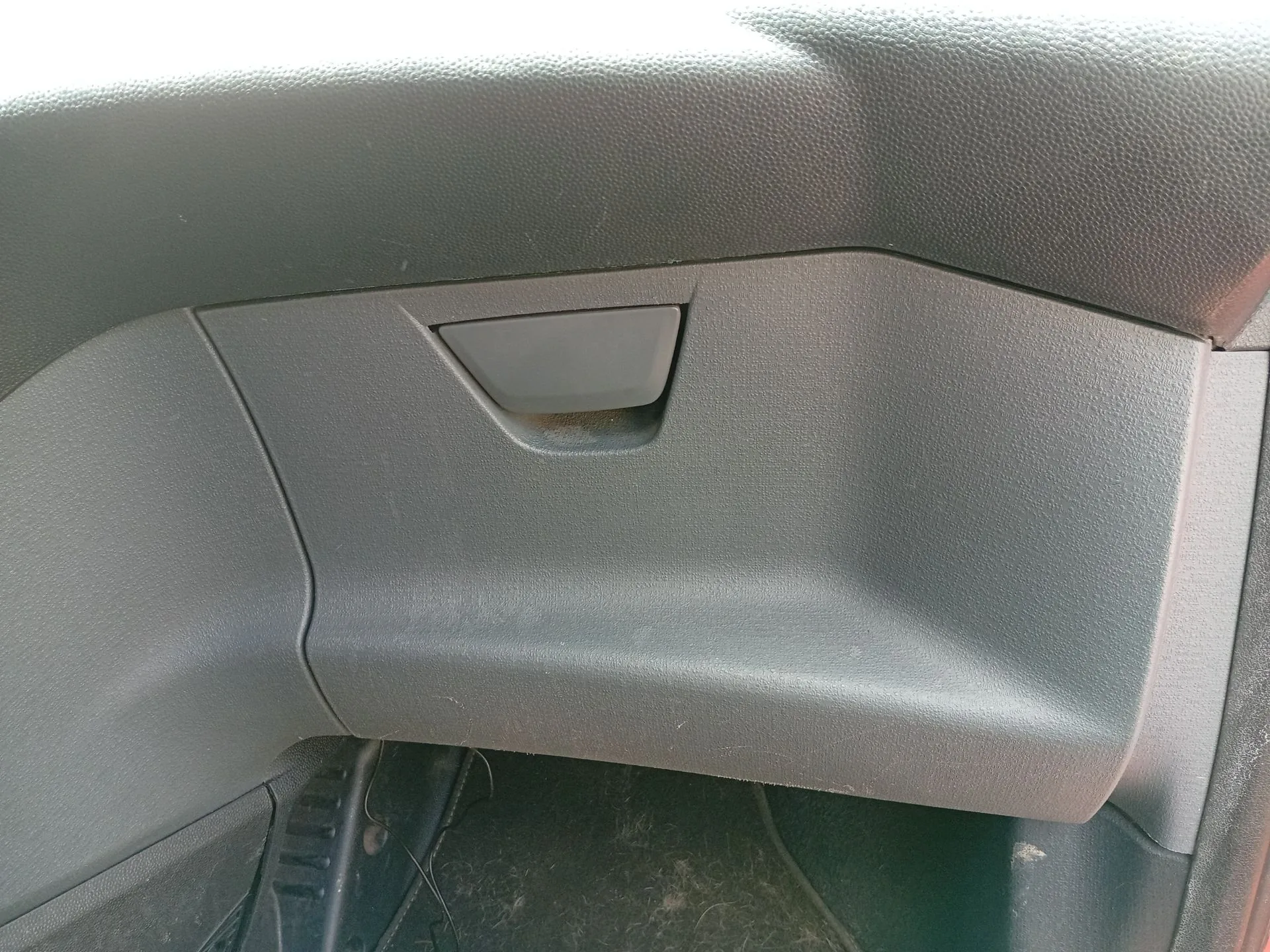 Guantera para Ford Ka (Ru8)
