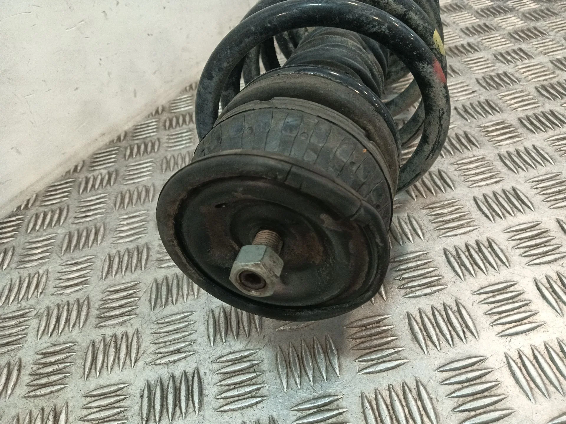 Amortiguador Delantero Izquierdo para Mercedes-Benz Vito Furgoneta (W638)