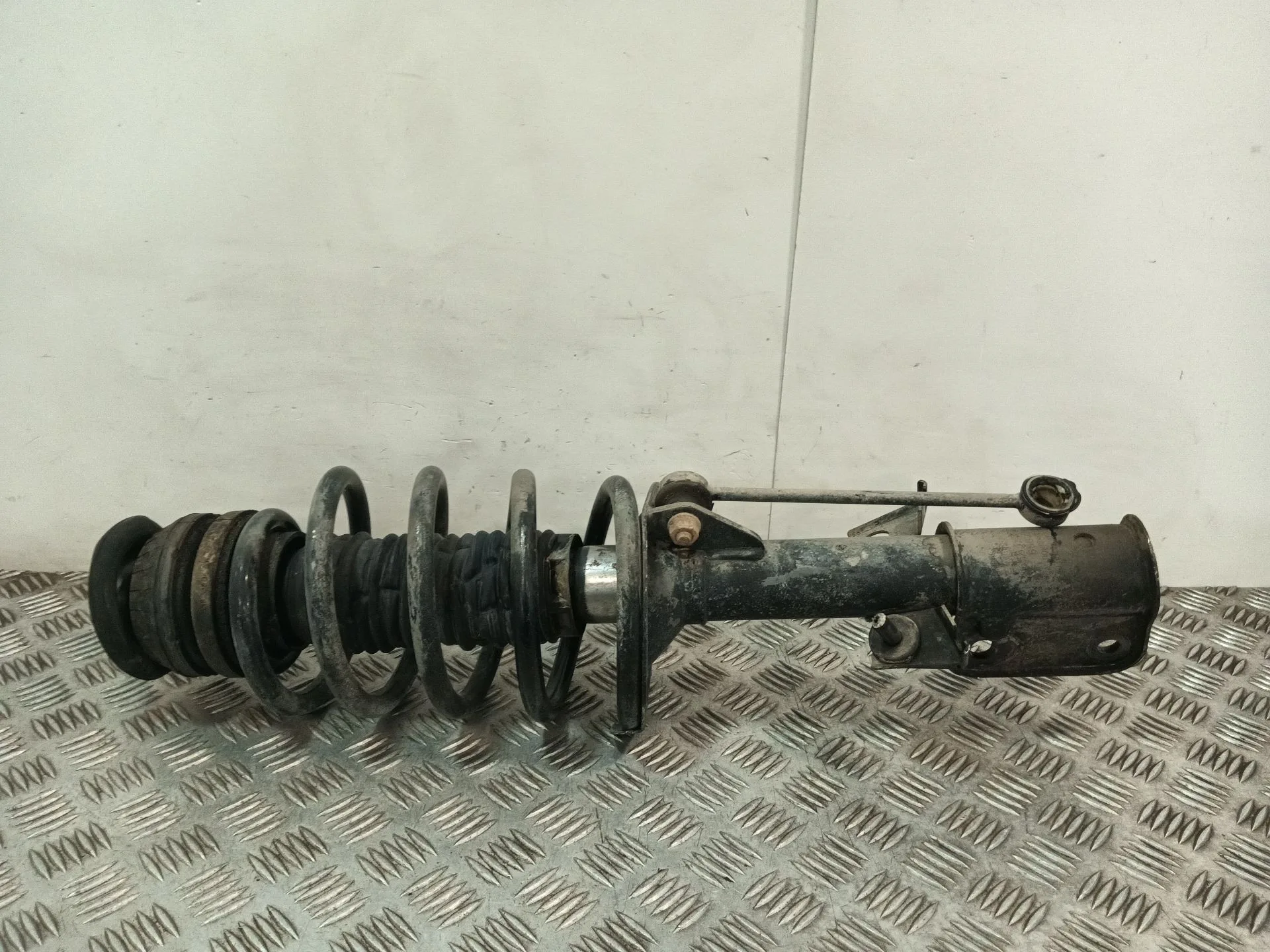 Amortiguador Delantero Izquierdo para Mercedes-Benz Vito Furgoneta (W638)