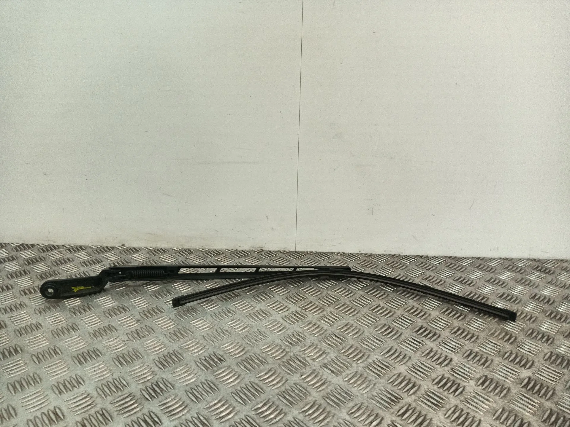 Brazo Limpia Delantero Izquierdo para Audi Q7 (4L)
