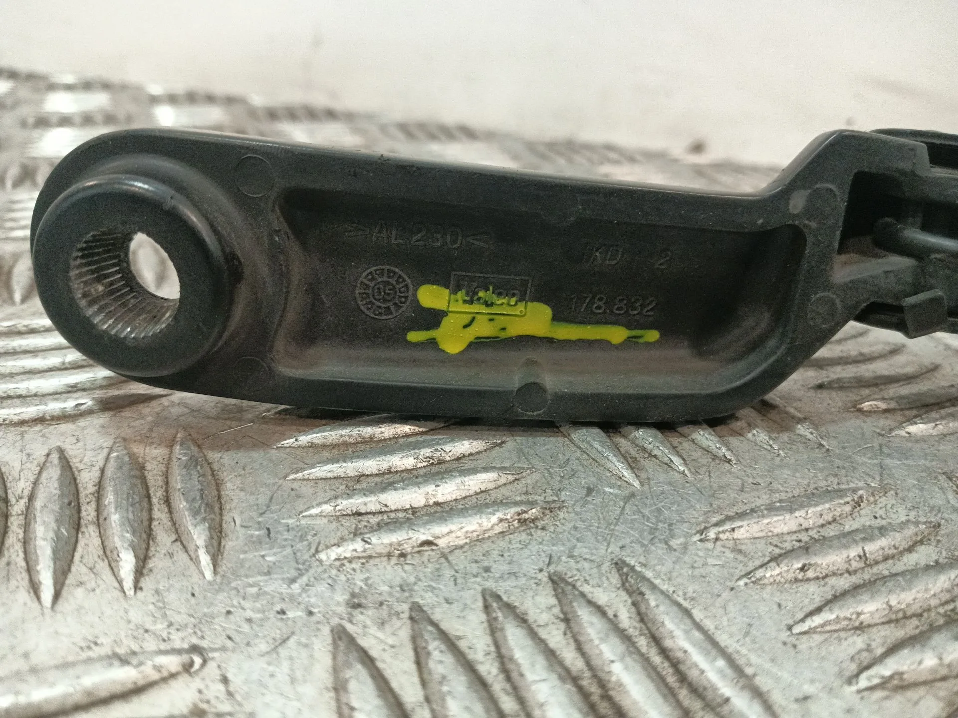 Brazo Limpia Delantero Izquierdo para Audi Q7 (4L)