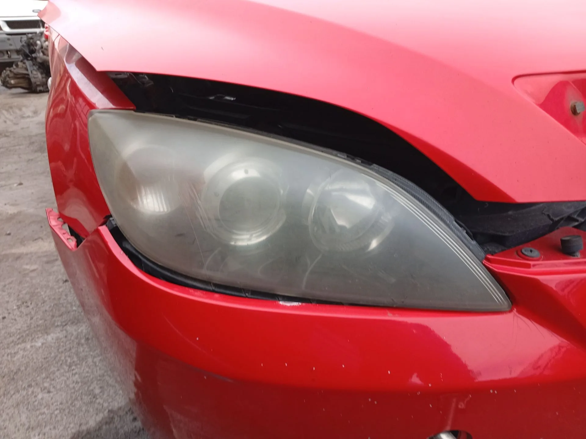 Faro Derecho para Mazda 3 (Bk)