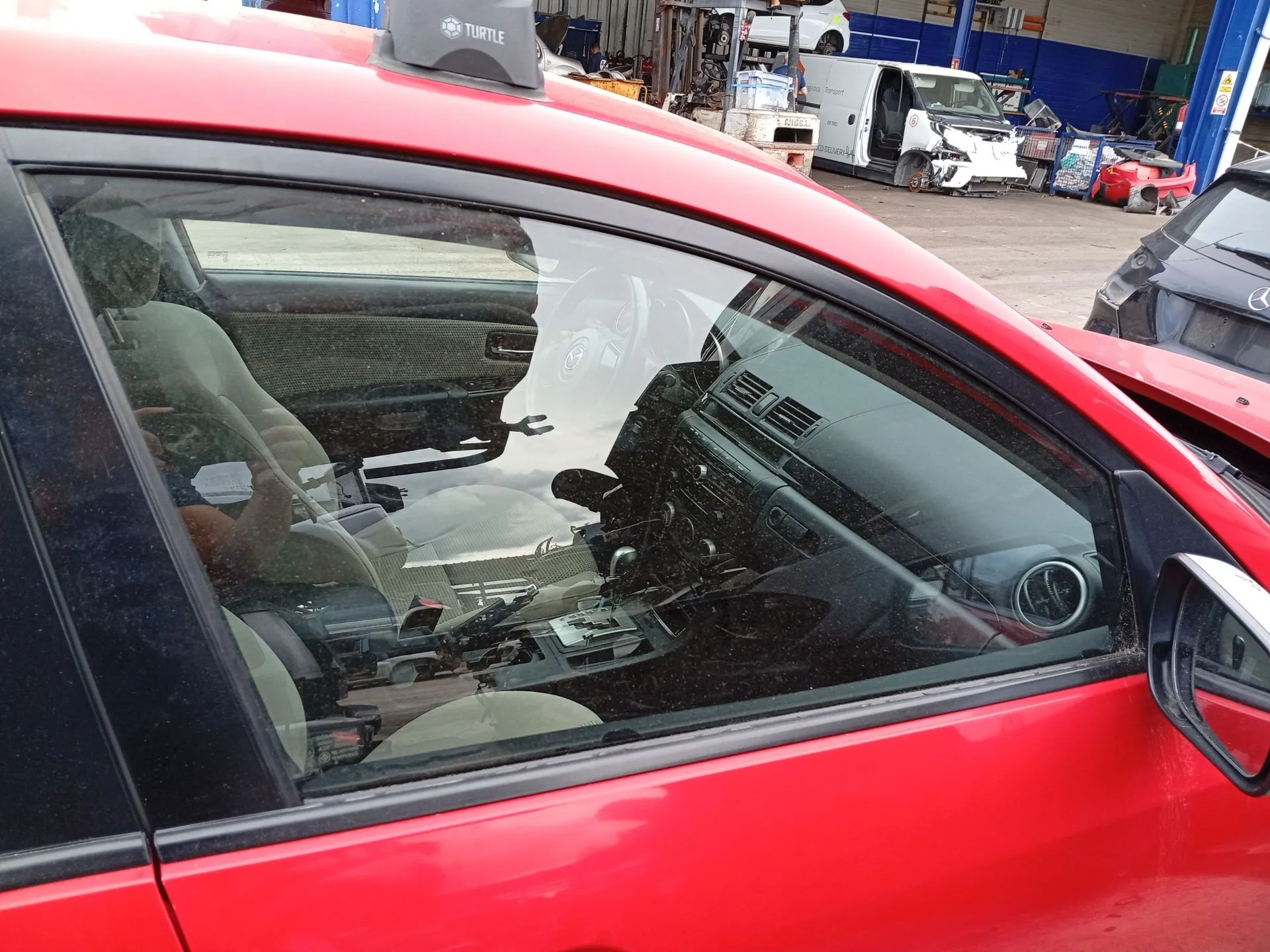 Luna Delantera Derecha para Mazda 3 (Bk)