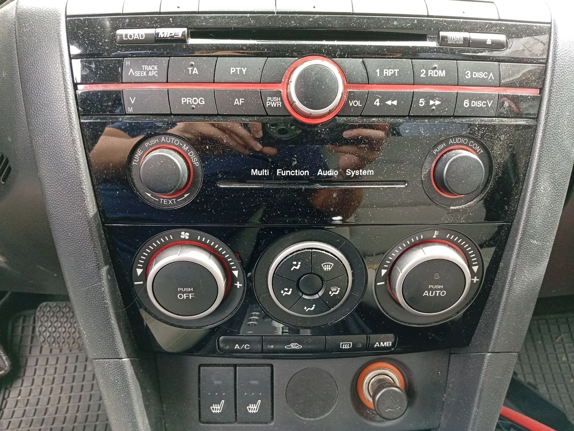Mando Climatizador para Mazda 3 (Bk)