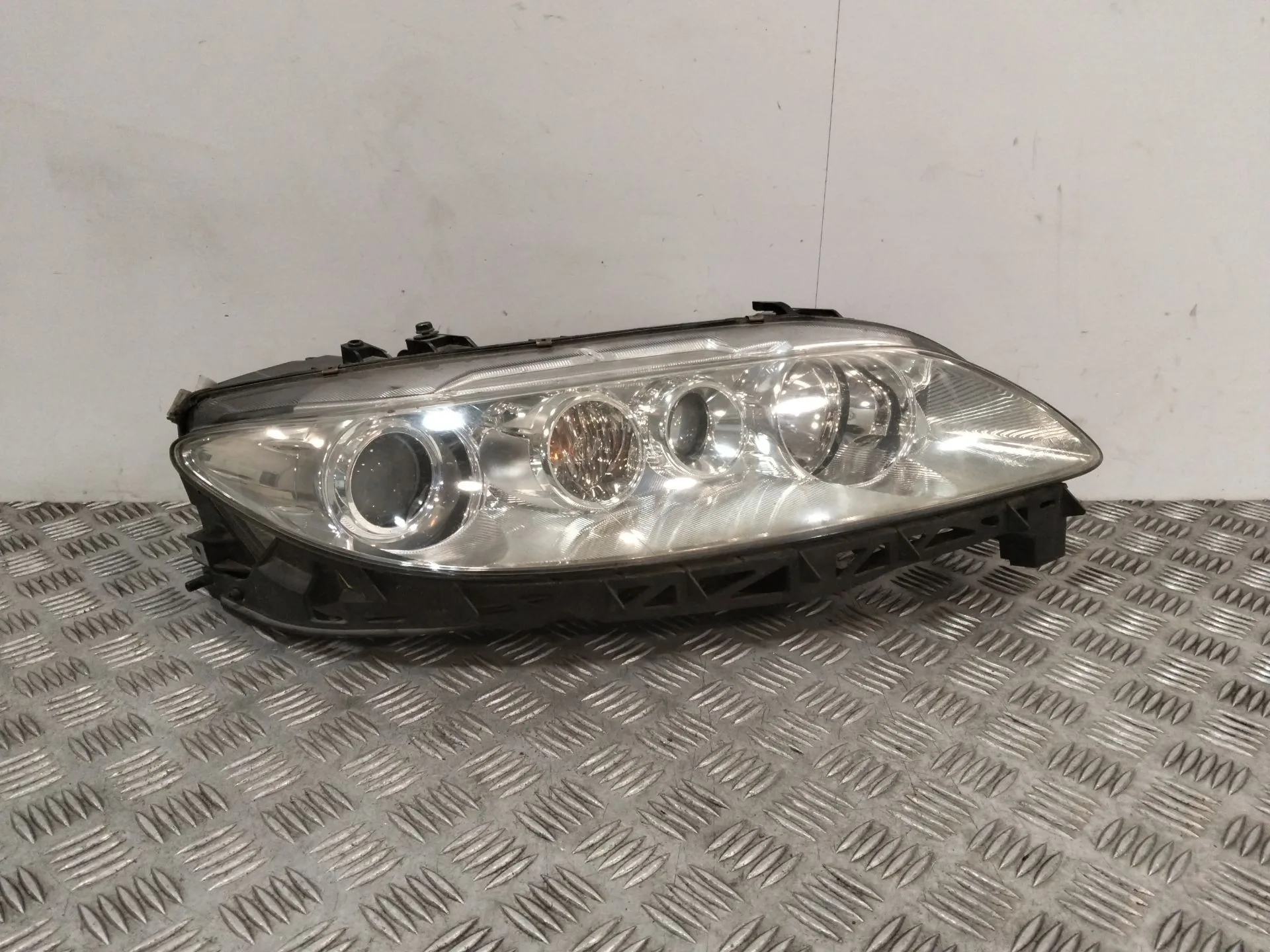 Faro Derecho para Mazda 6 Hatchback (Gg)