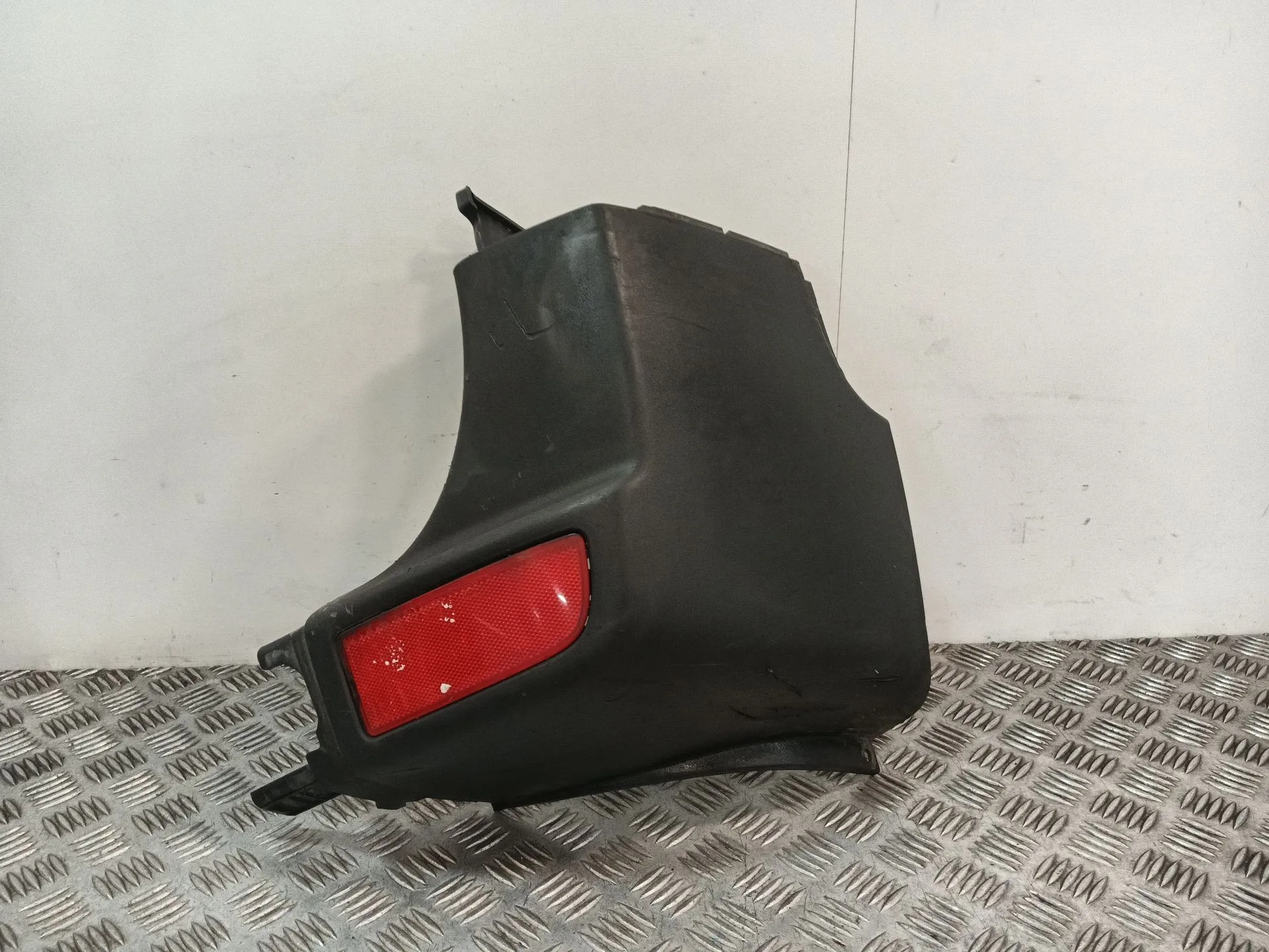 Puntera Paragolpes Trasera Derecha para Volkswagen Crafter 30-50 Furgoneta (2E_)