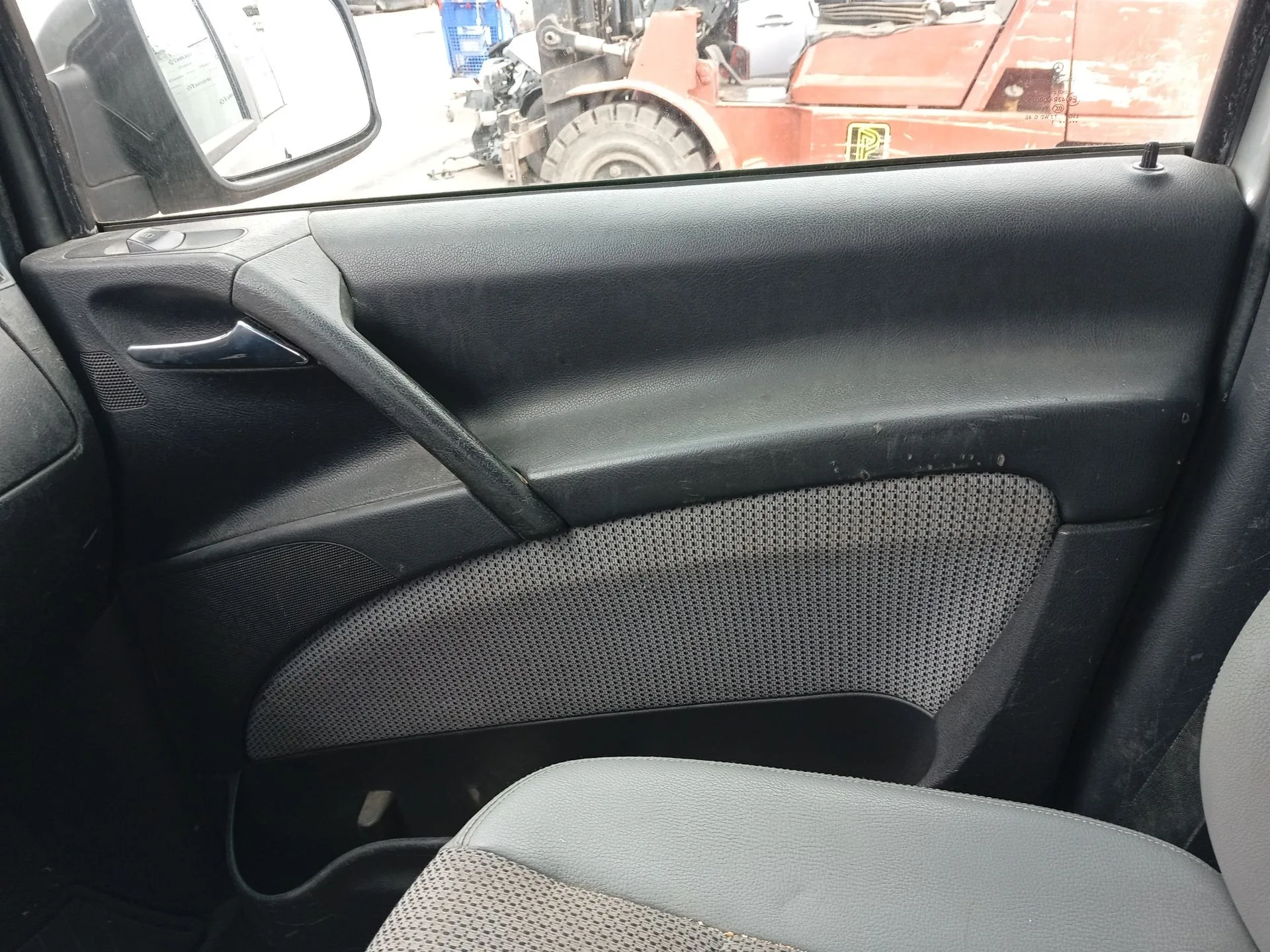 Guarnecido Puerta Delantera Derecha para Mercedes-Benz Viano (W639)