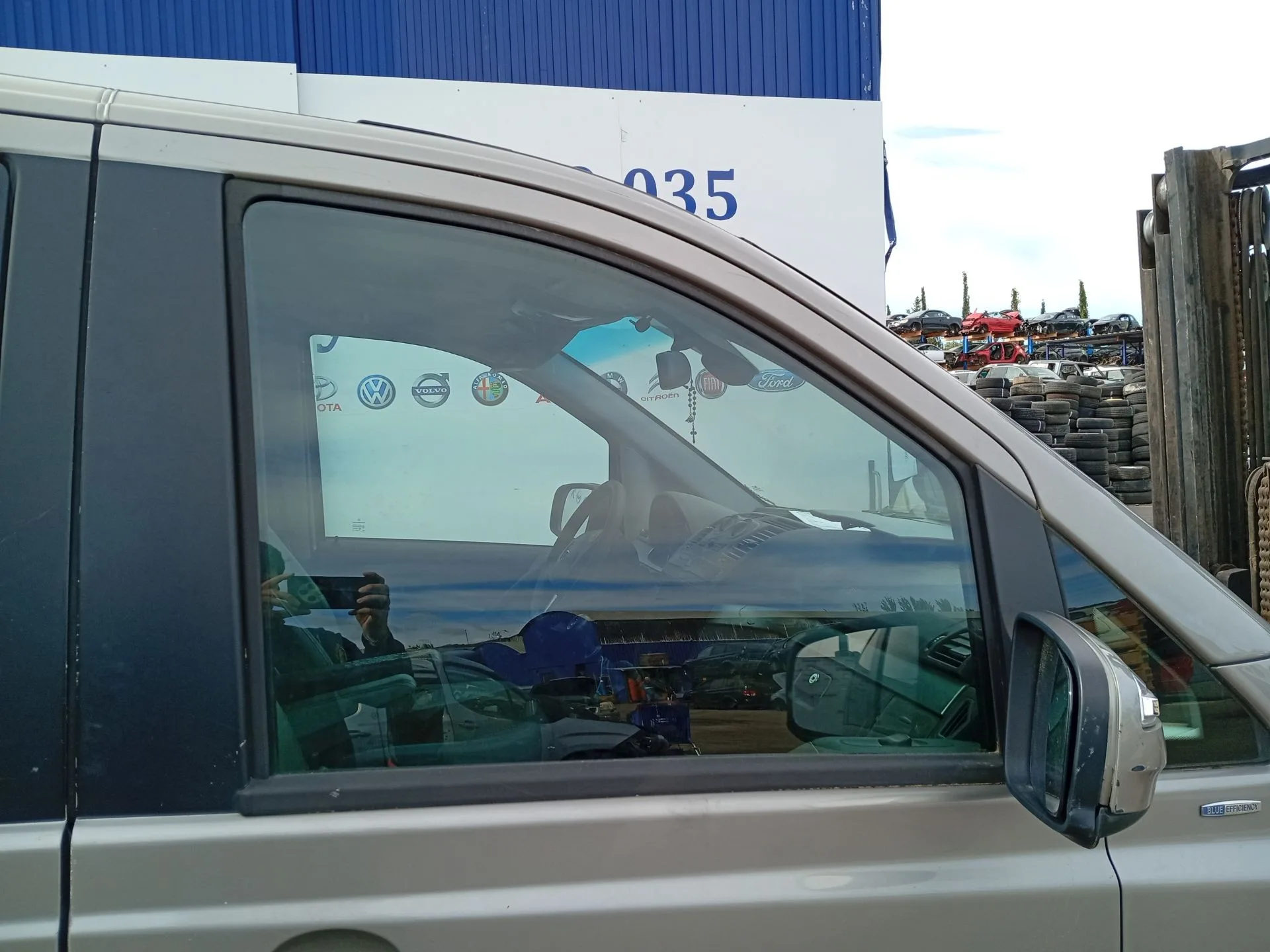 Luna Delantera Derecha para Mercedes-Benz Viano (W639)