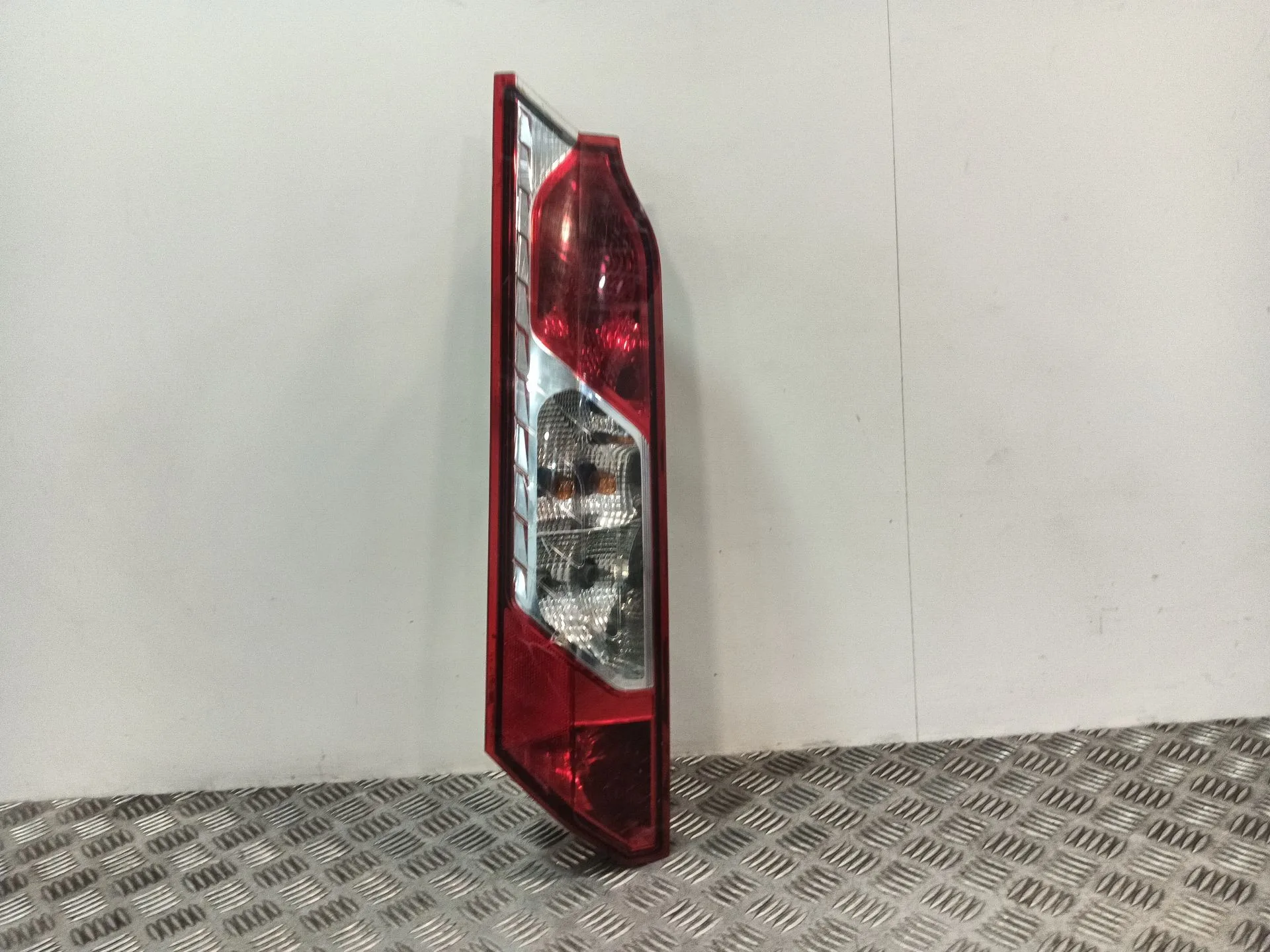 Piloto Trasero Izquierdo para Ford Transit Connect V408 Furgoneta/Monovolumen