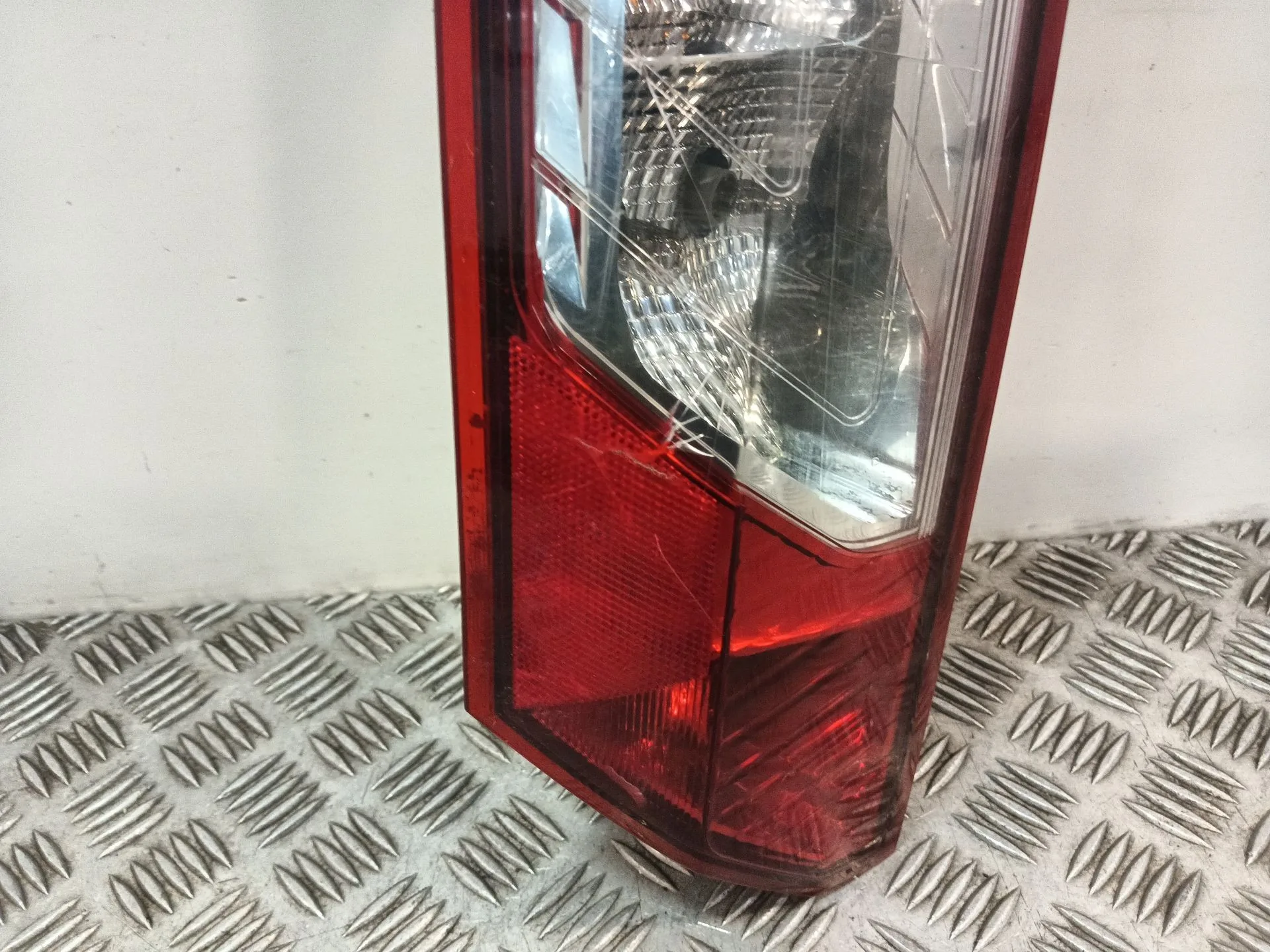 Piloto Trasero Izquierdo para Ford Transit Connect V408 Furgoneta/Monovolumen