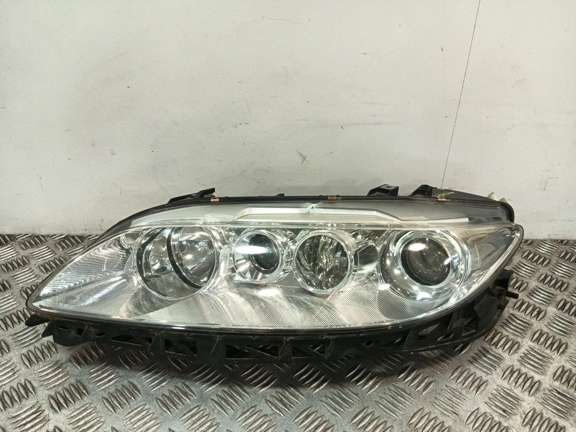 Faro Izquierdo para Mazda 6 Hatchback (Gg)