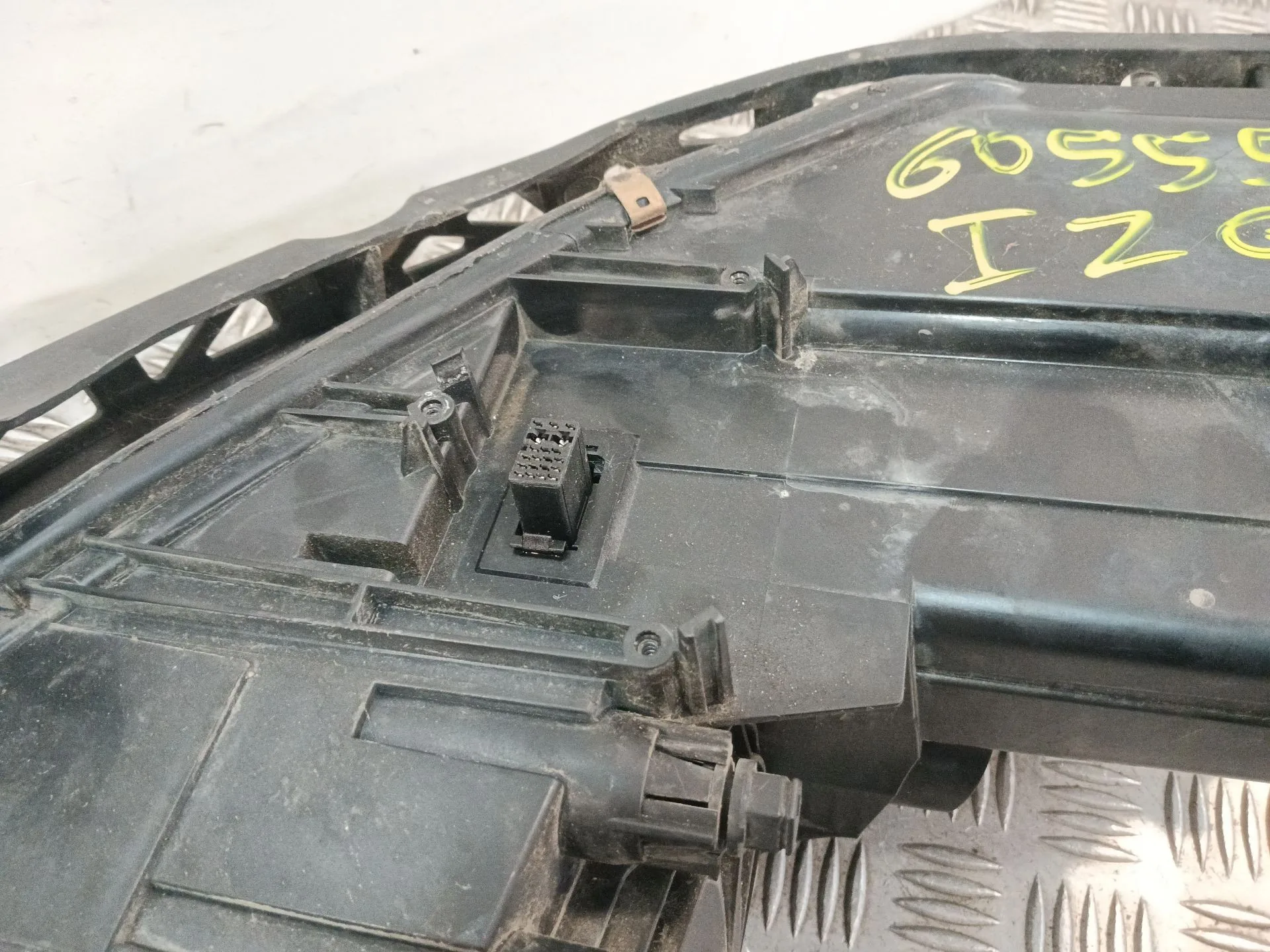 Faro Izquierdo para Mazda 6 Hatchback (Gg)