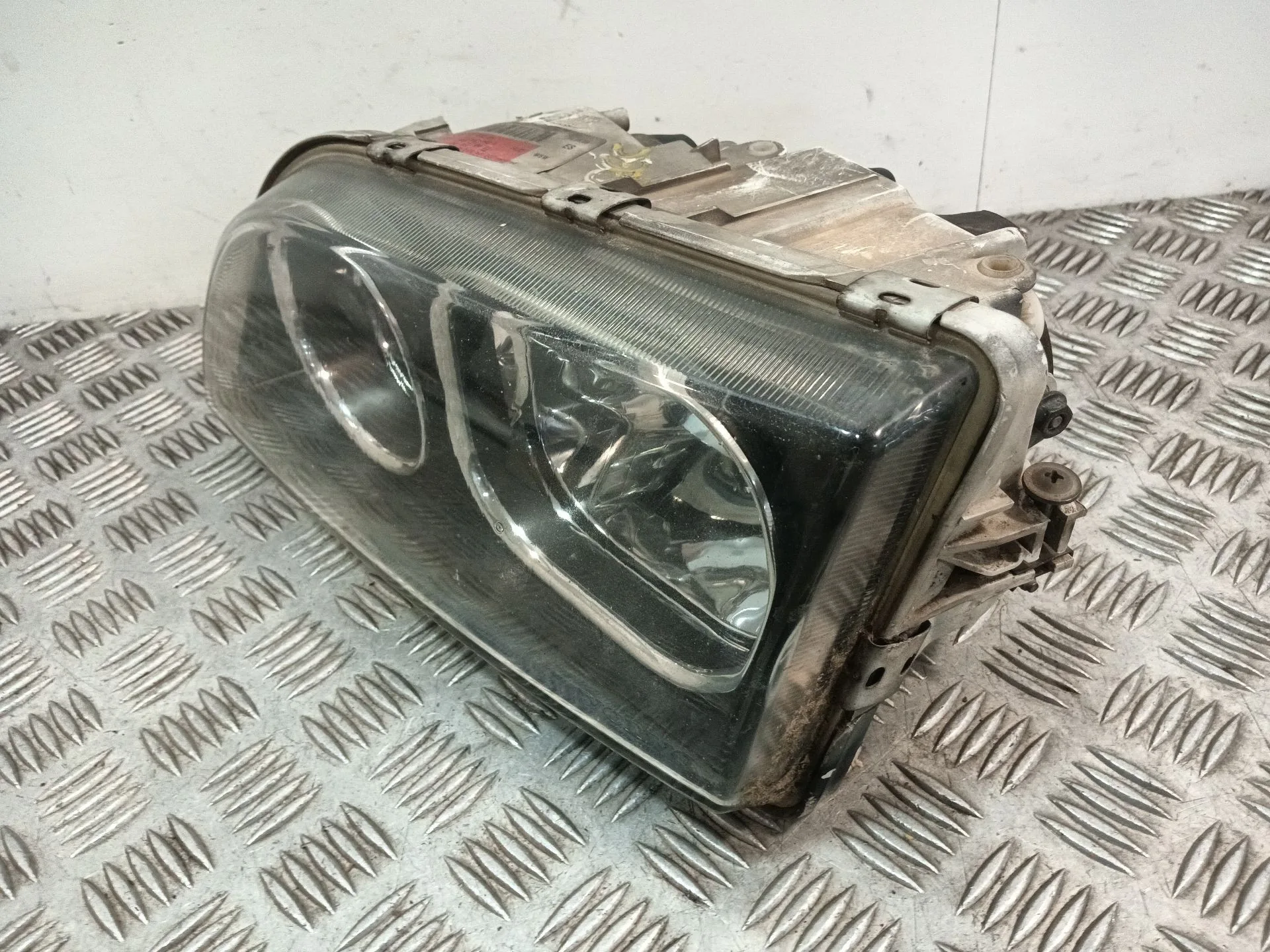 Faro Izquierdo para Volvo V40 Station Wagon (645)