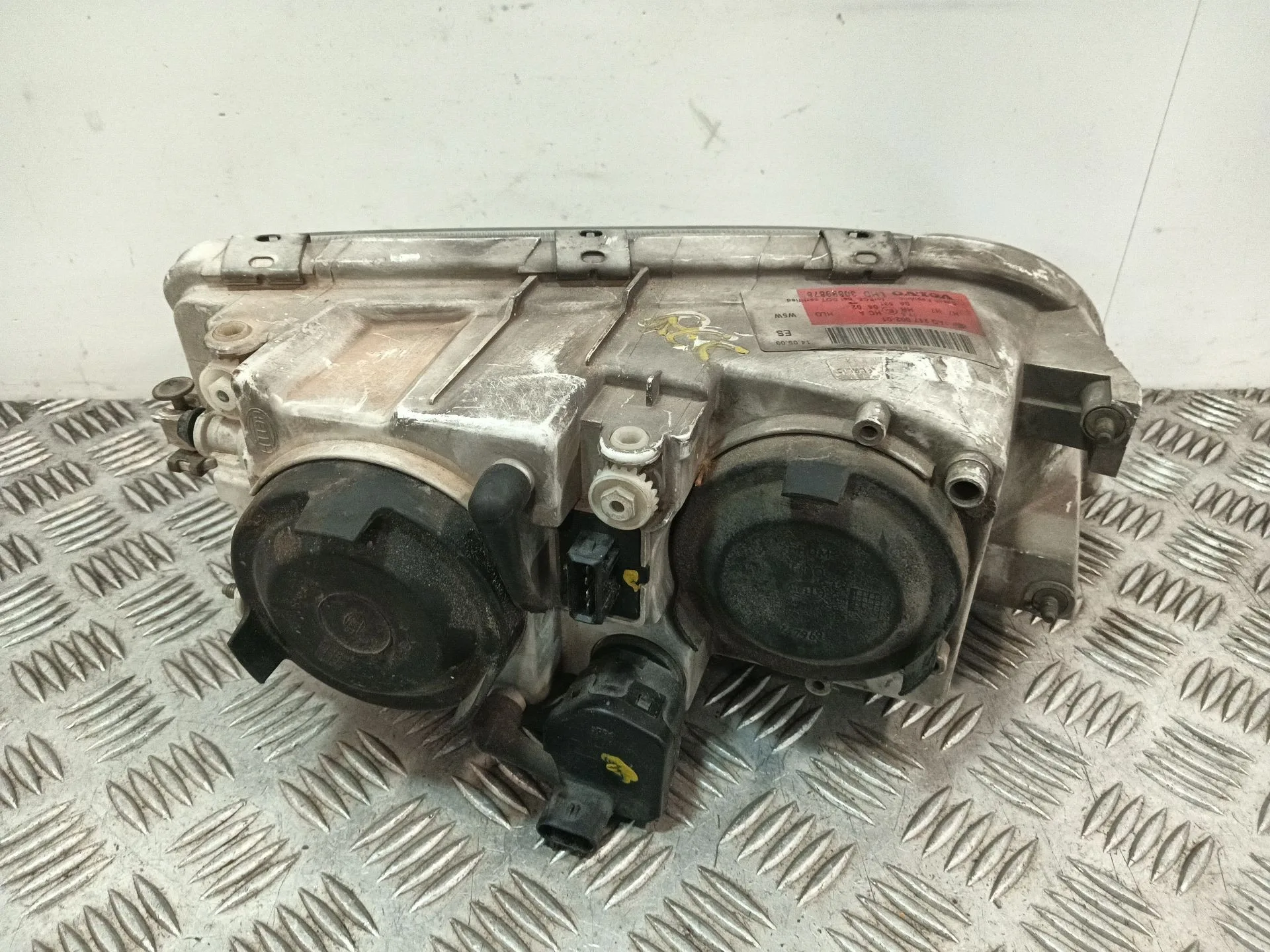 Faro Izquierdo para Volvo V40 Station Wagon (645)