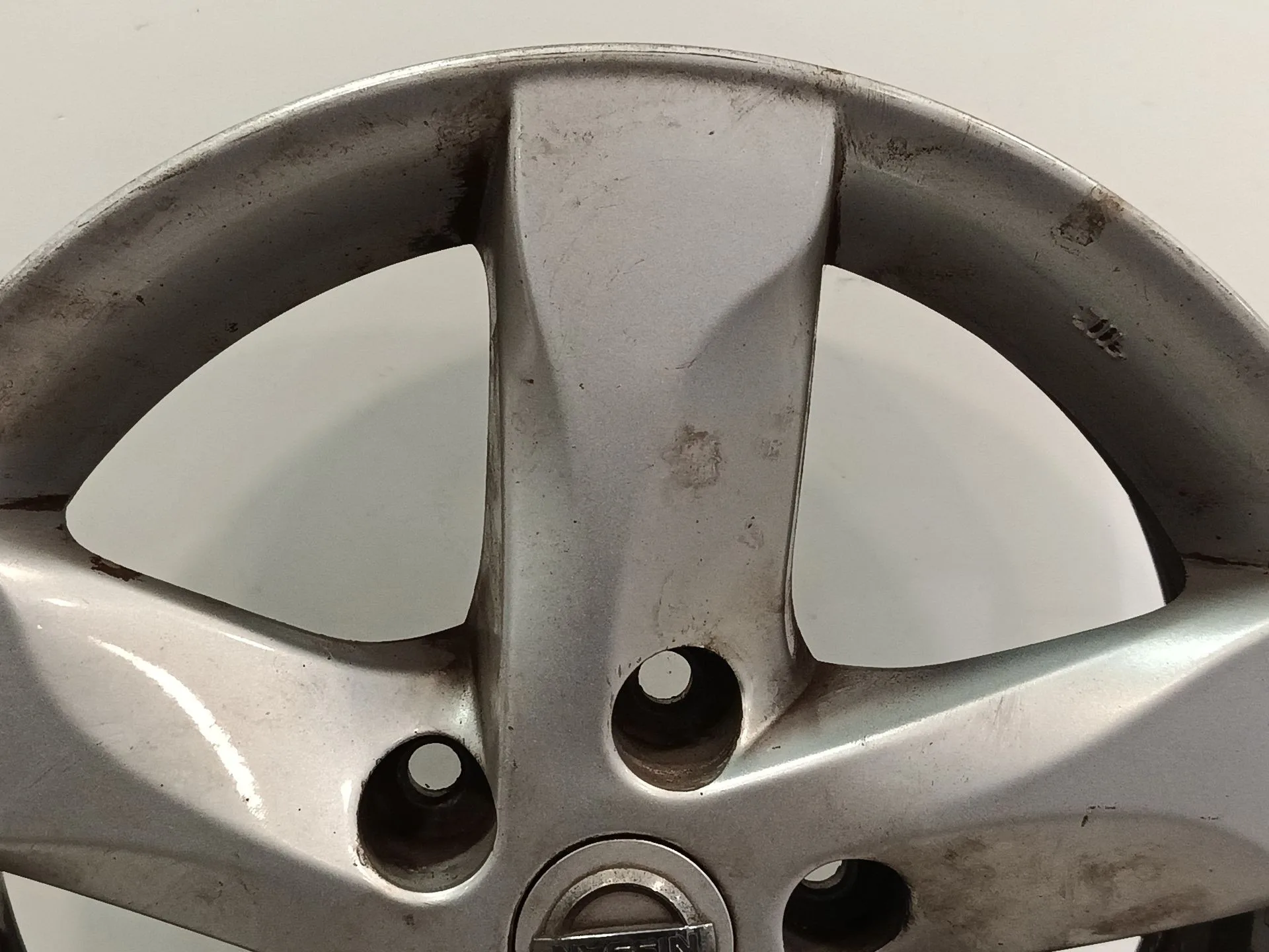 Llanta para Nissan Note (E12)