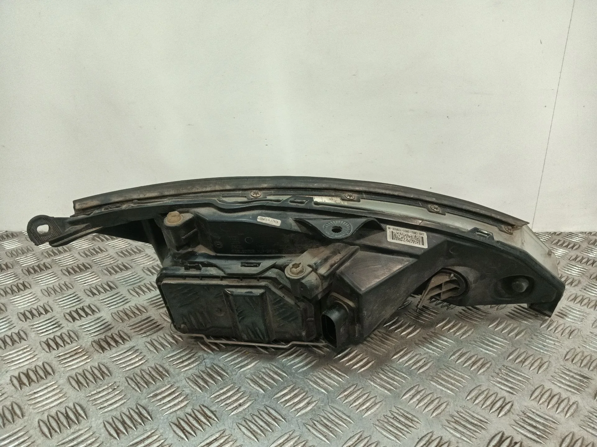 Faro Izquierdo para Ford Focus I (Daw, Dbw)