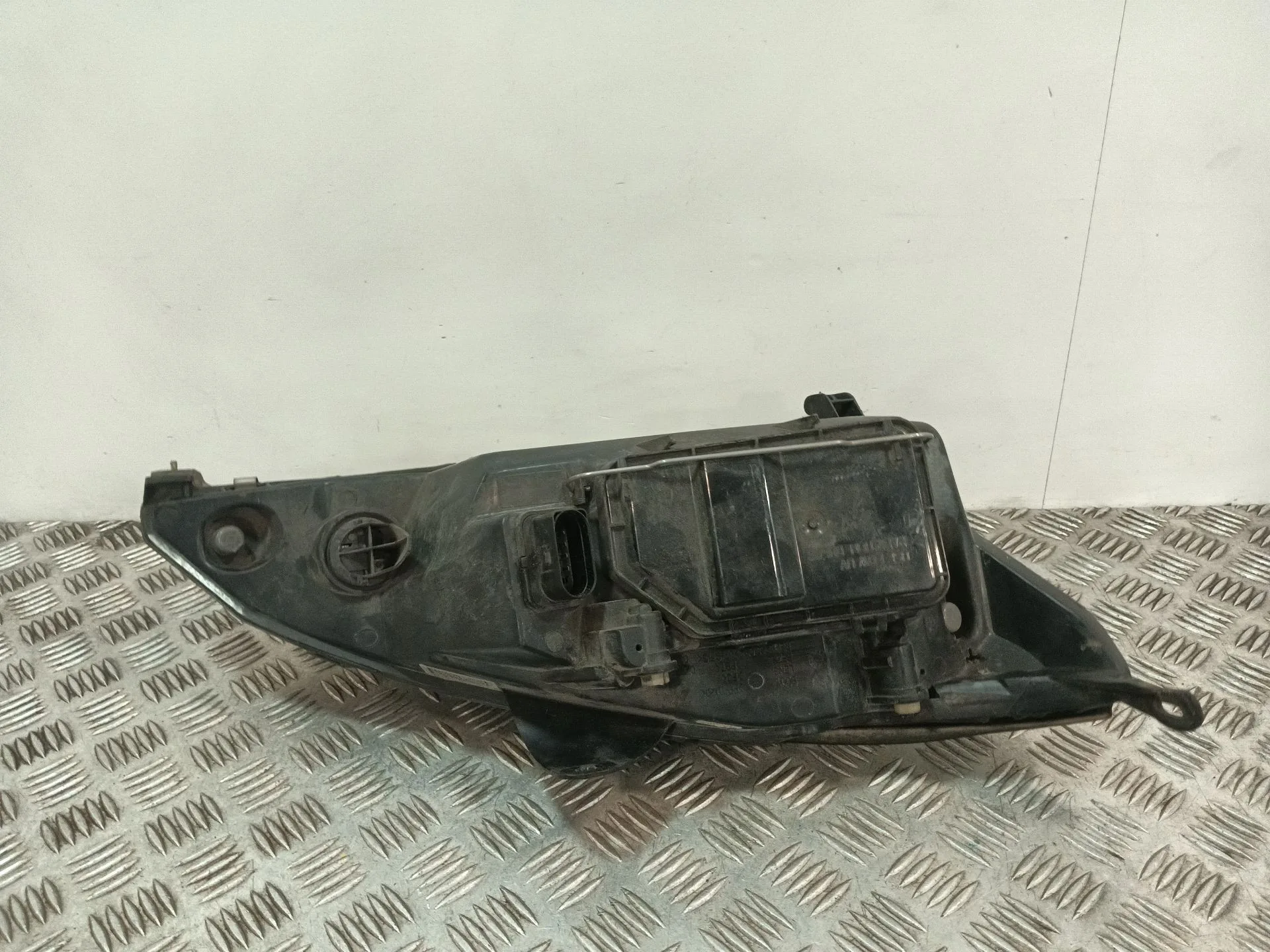 Faro Izquierdo para Ford Focus I (Daw, Dbw)