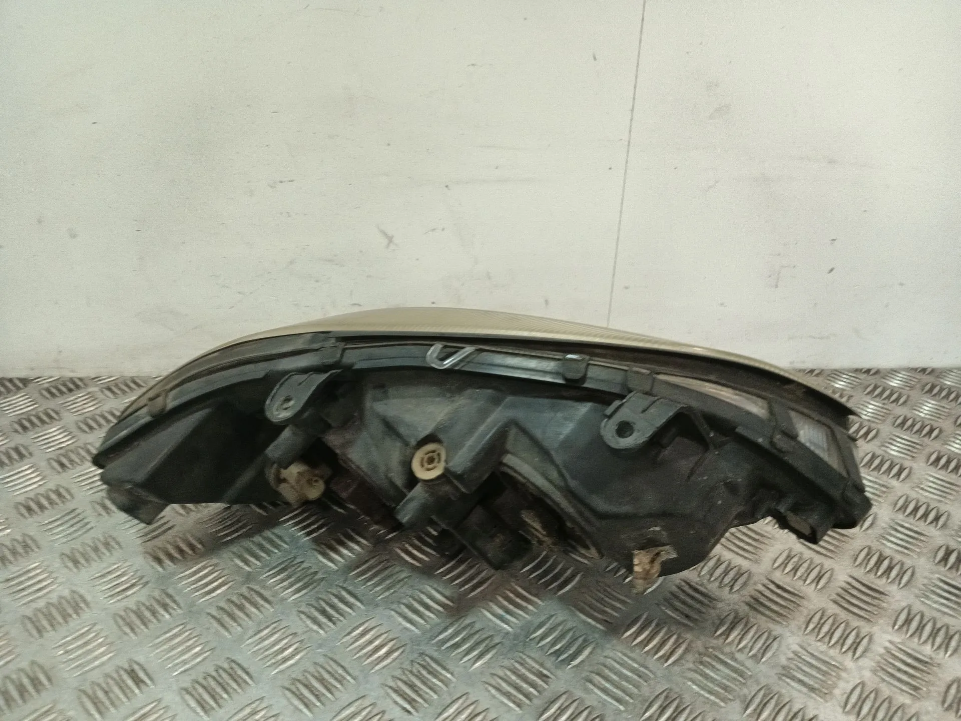 Faro Izquierdo para Opel Zafira A Monospace (T98)