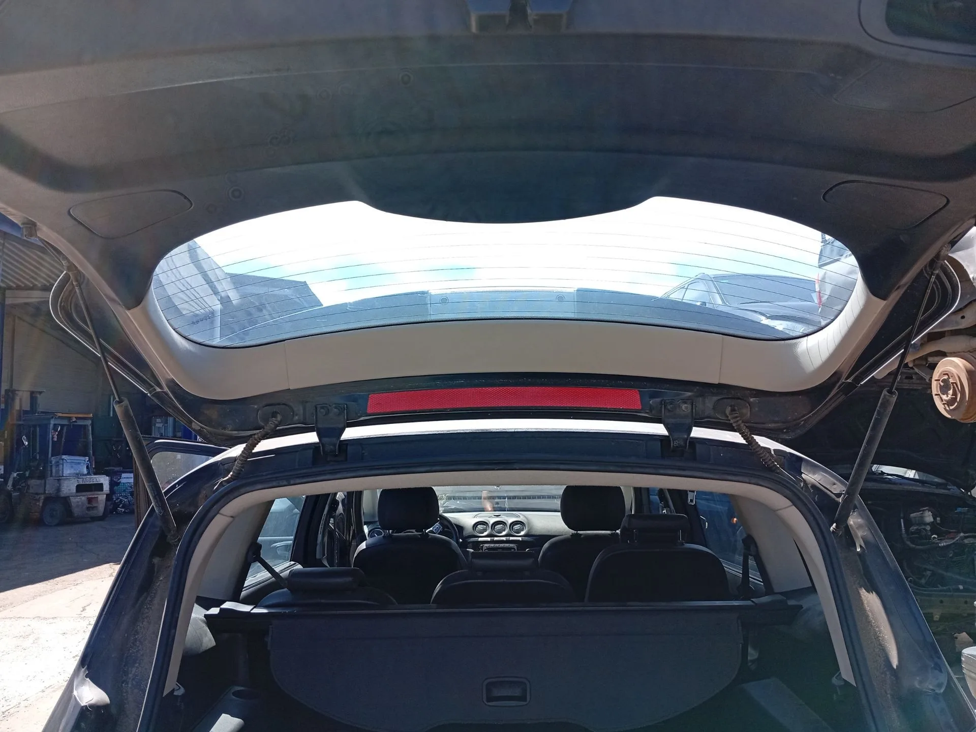 Amortiguadores Maletero / Porton para Ford S-Max (Wa6)