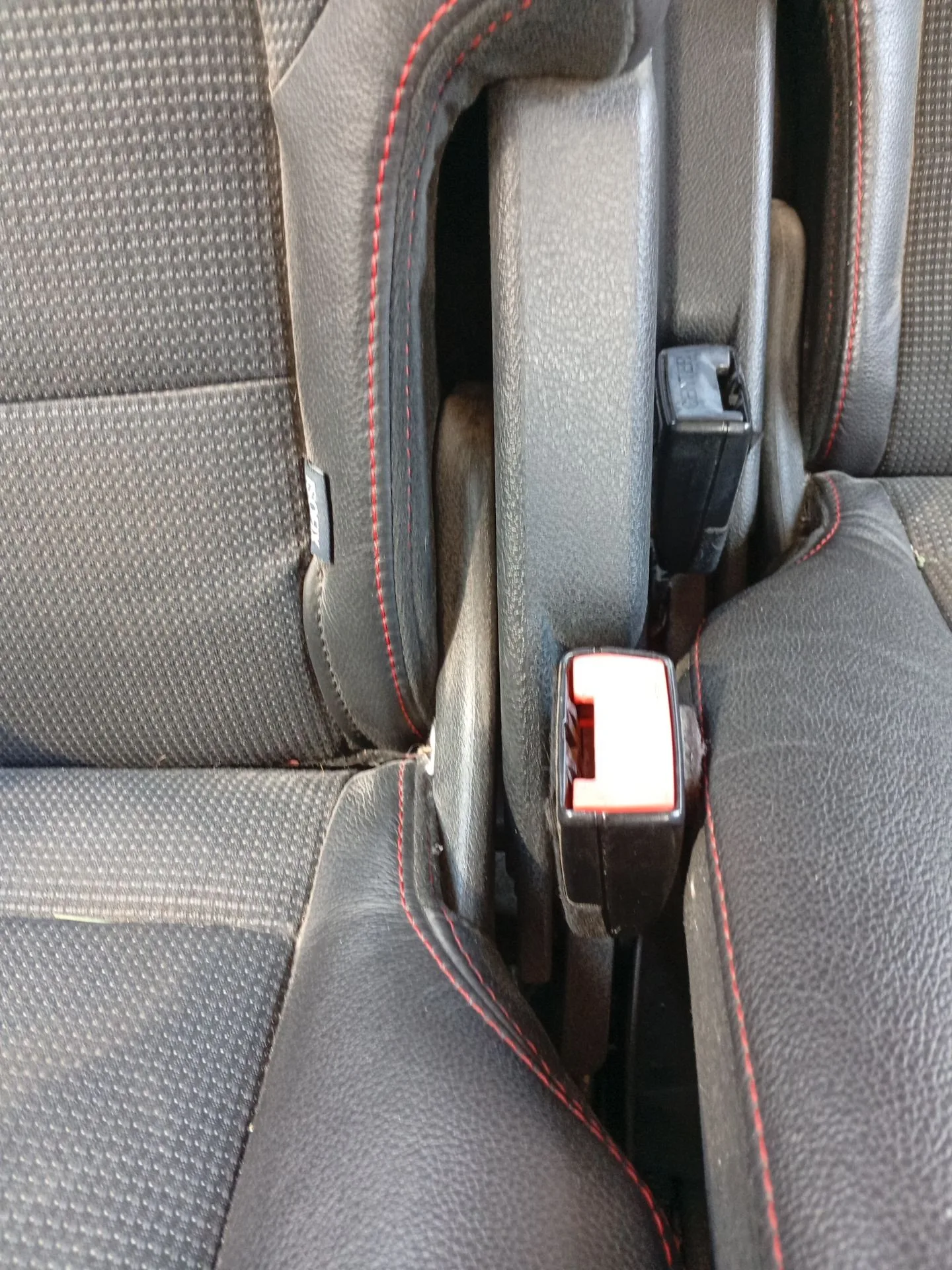 Enganche Cinturon Trasero Derecho para Ford S-Max (Wa6)