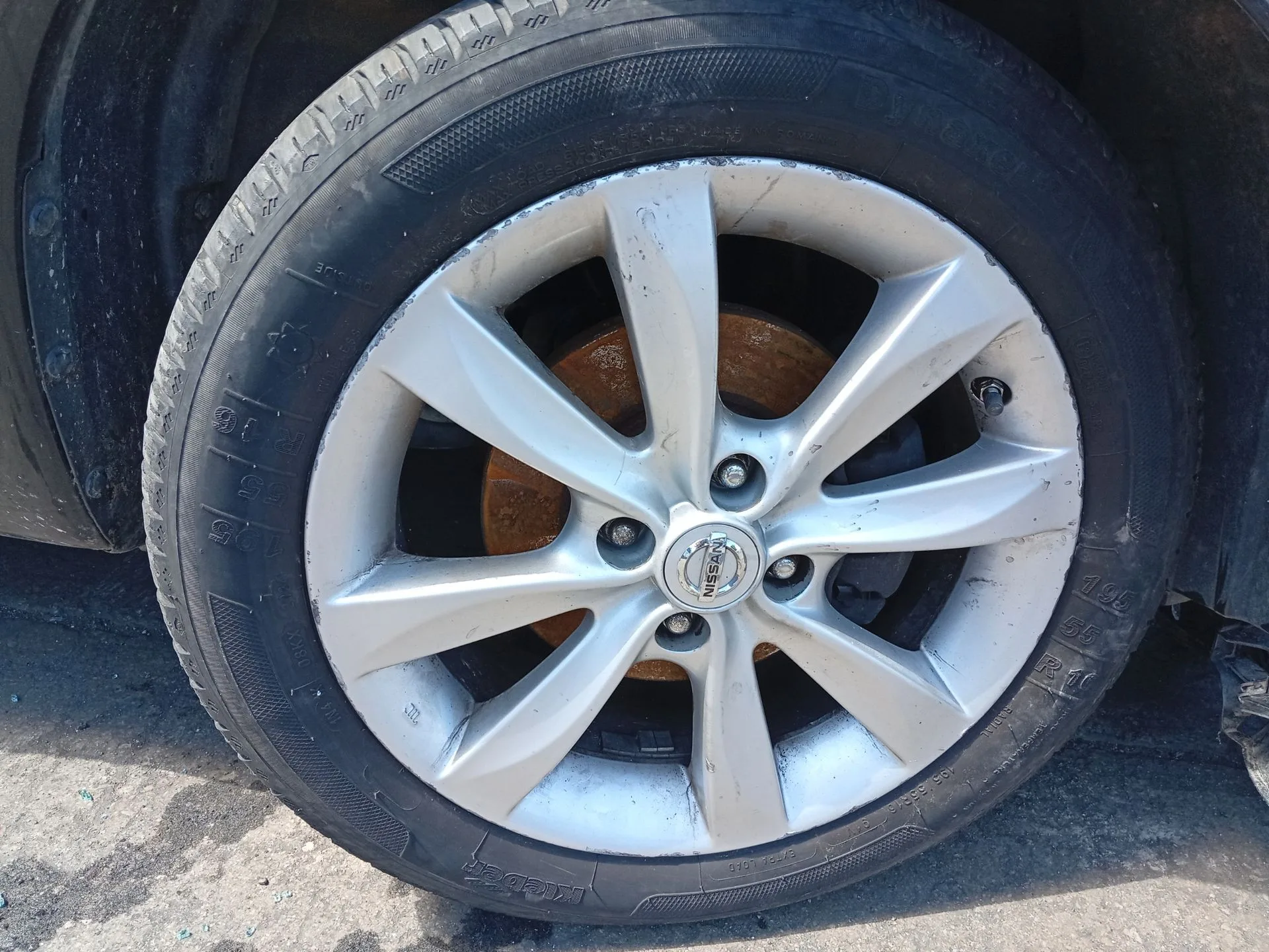 Mangueta Delantera Derecha para Nissan Note (E12)