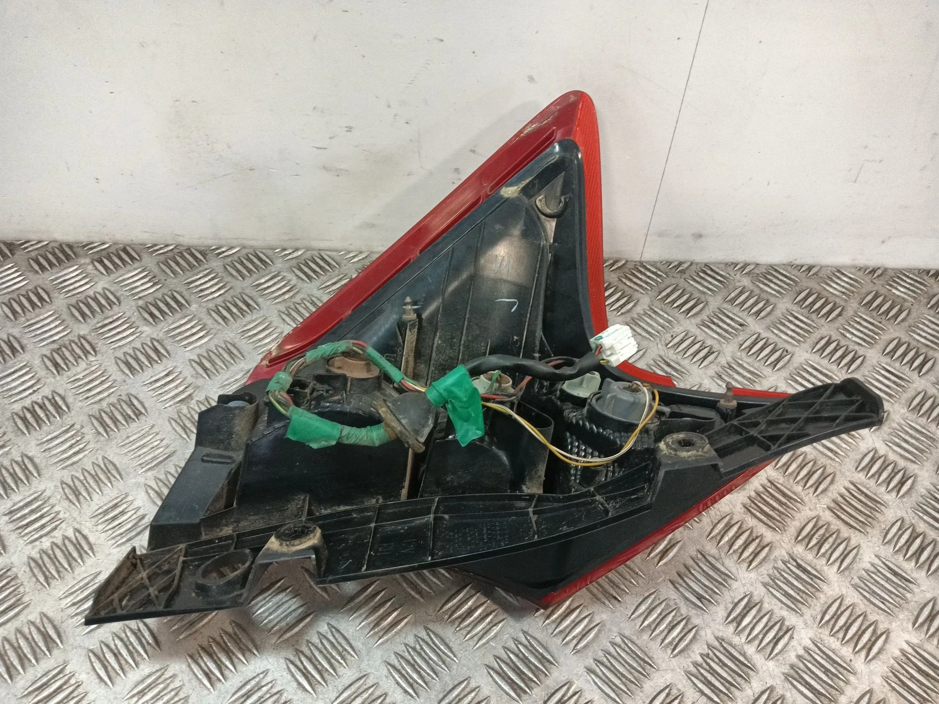 Piloto Trasero Derecho para Nissan Note (E12)