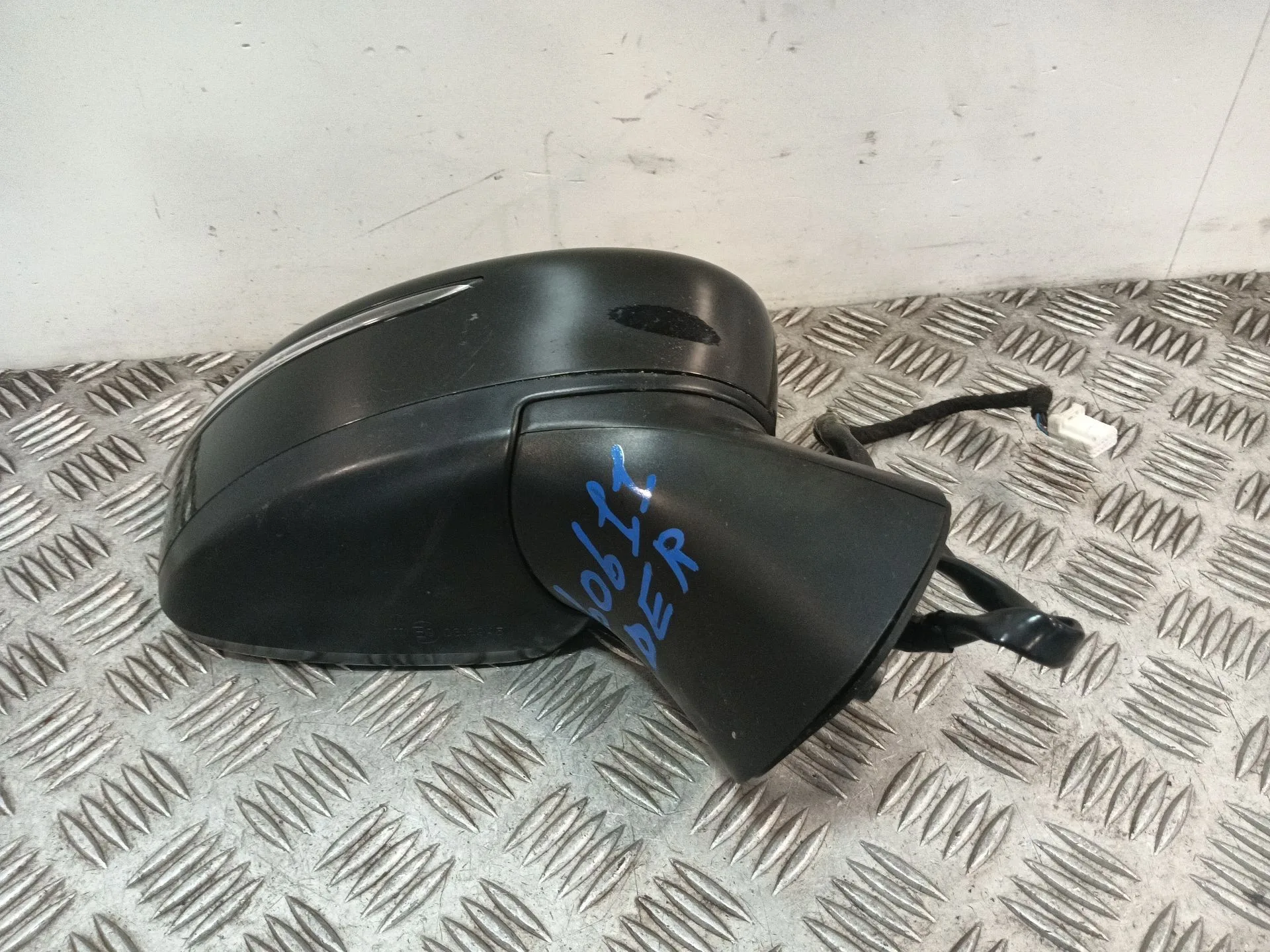 Retrovisor Derecho para Nissan Note (E12)