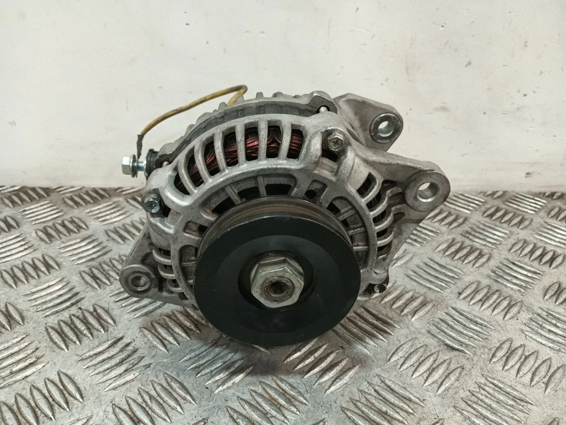 Alternador para Nissan X-Trail I (T30)