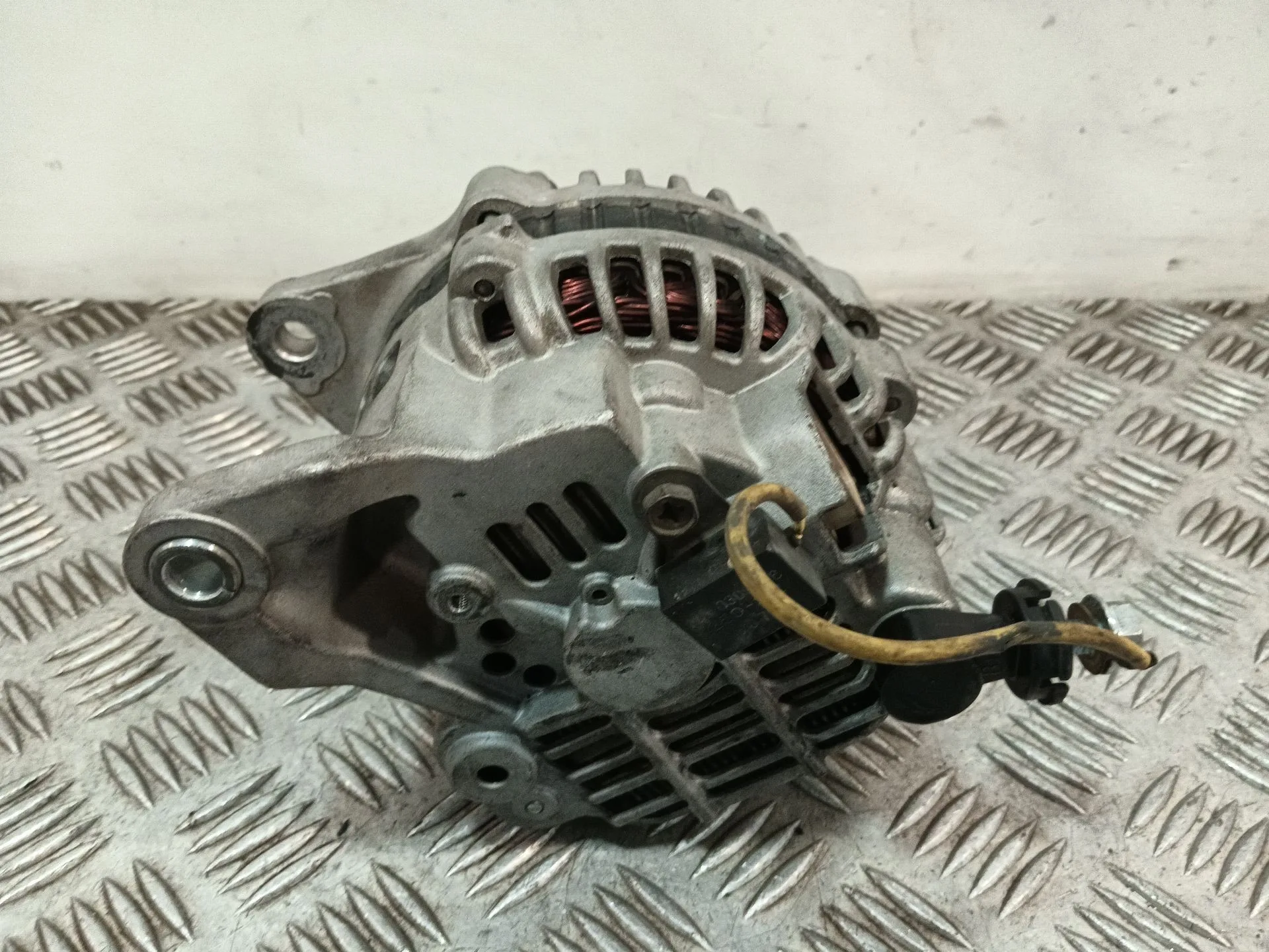 Alternador para Nissan X-Trail I (T30)