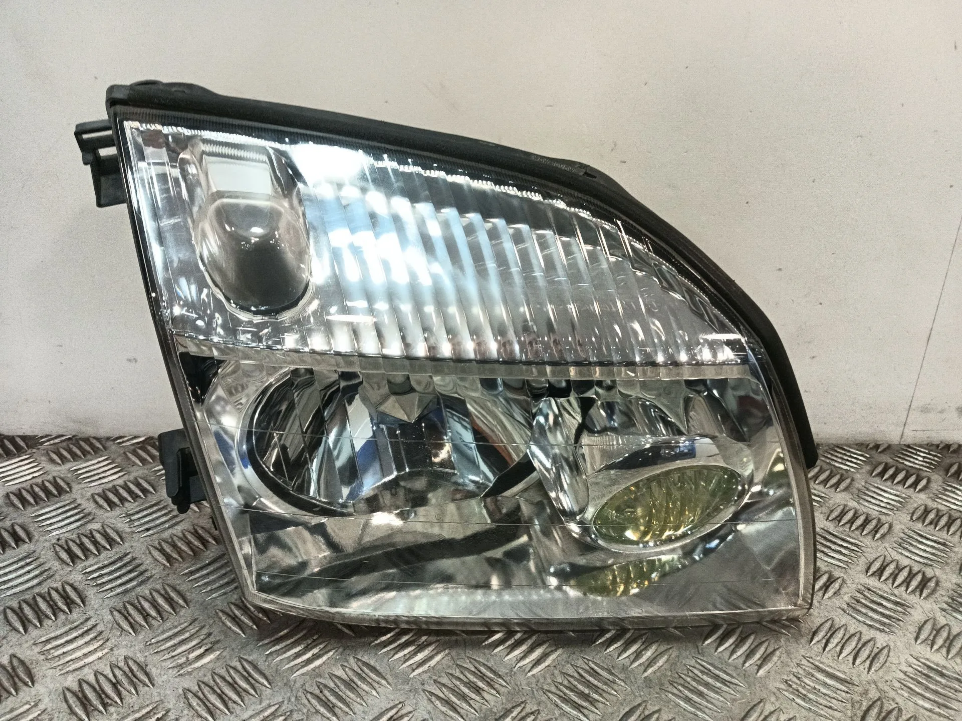 Faro Derecho para Nissan X-Trail I (T30)