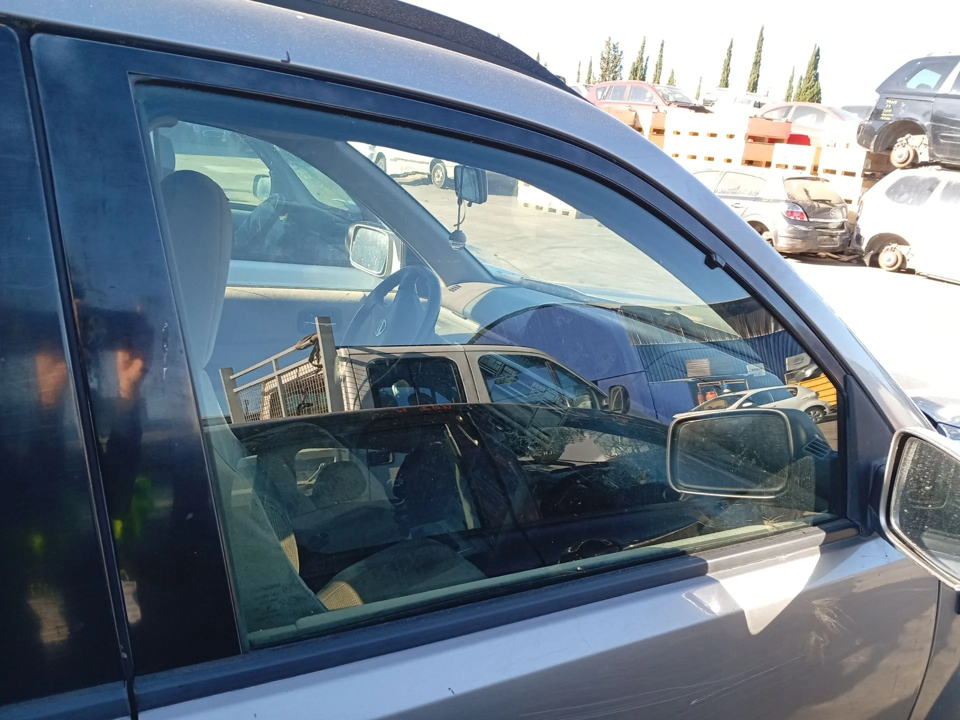 Luna Delantera Derecha para Nissan X-Trail I (T30)