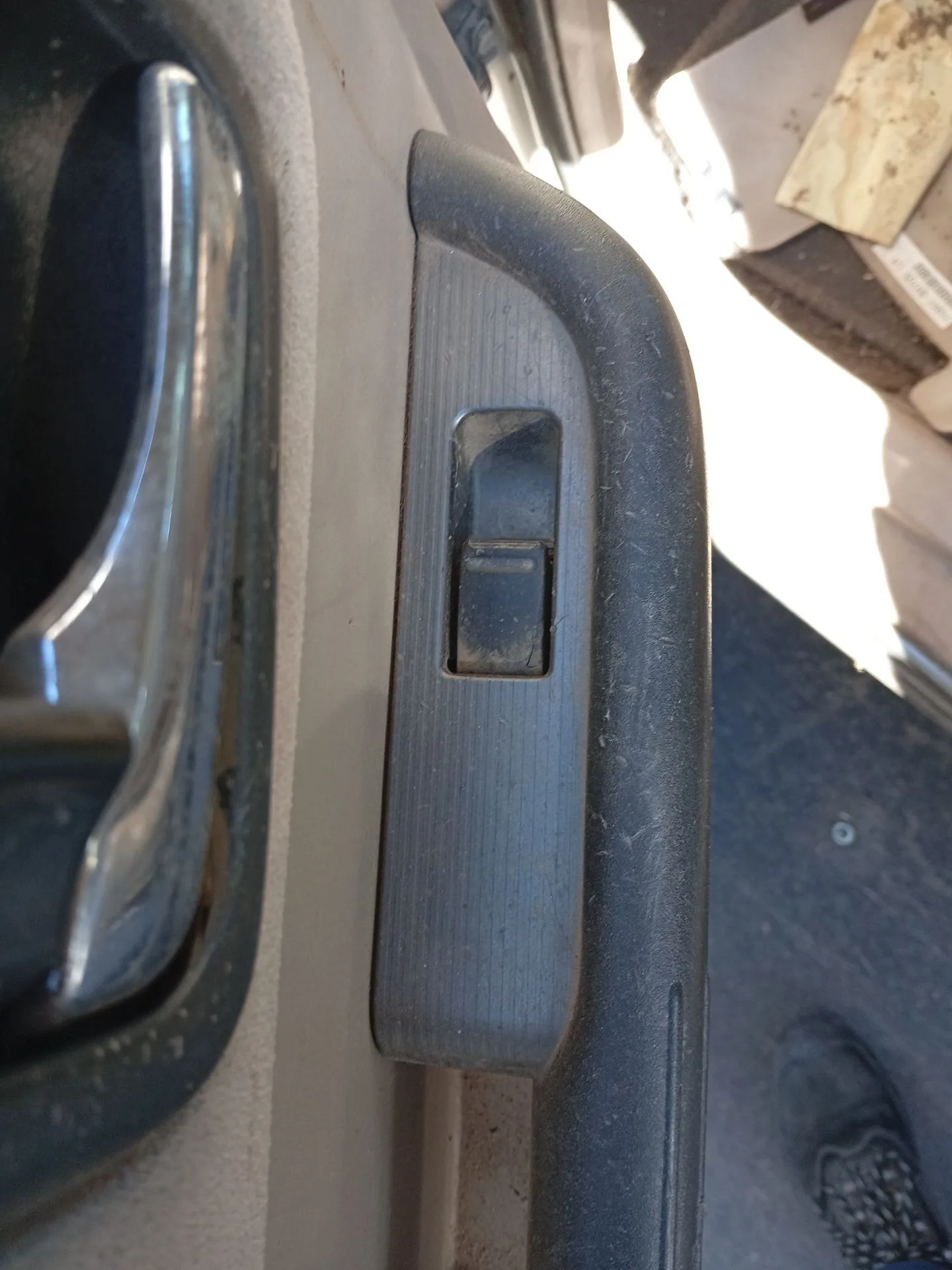 Mando Elevalunas Trasero Izquierdo para Nissan X-Trail I (T30)