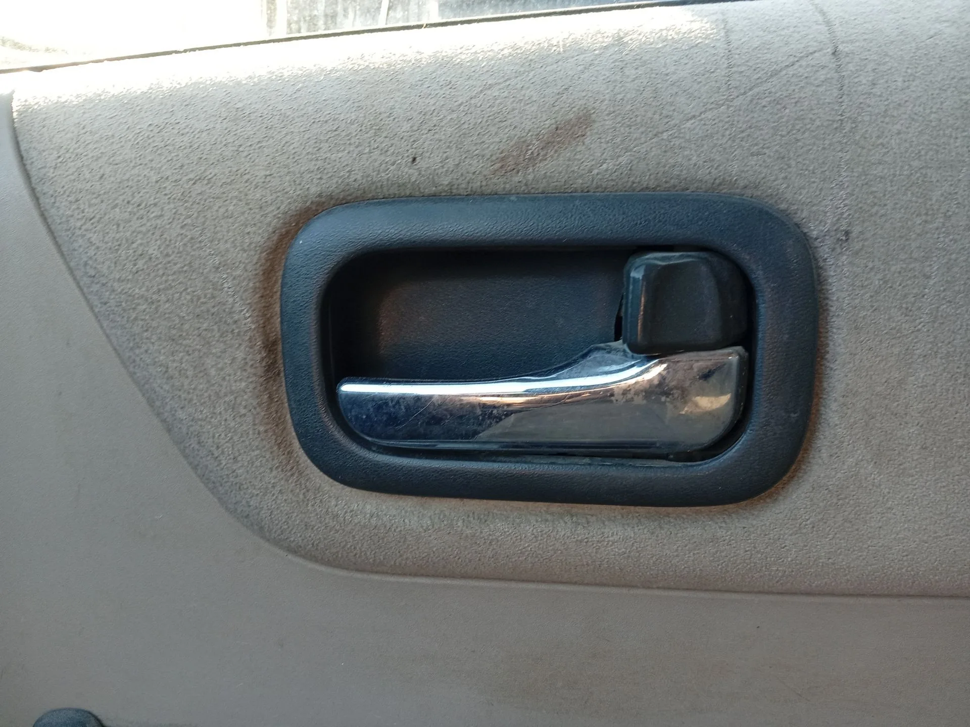 Maneta Interior Delantera Derecha para Nissan X-Trail I (T30)