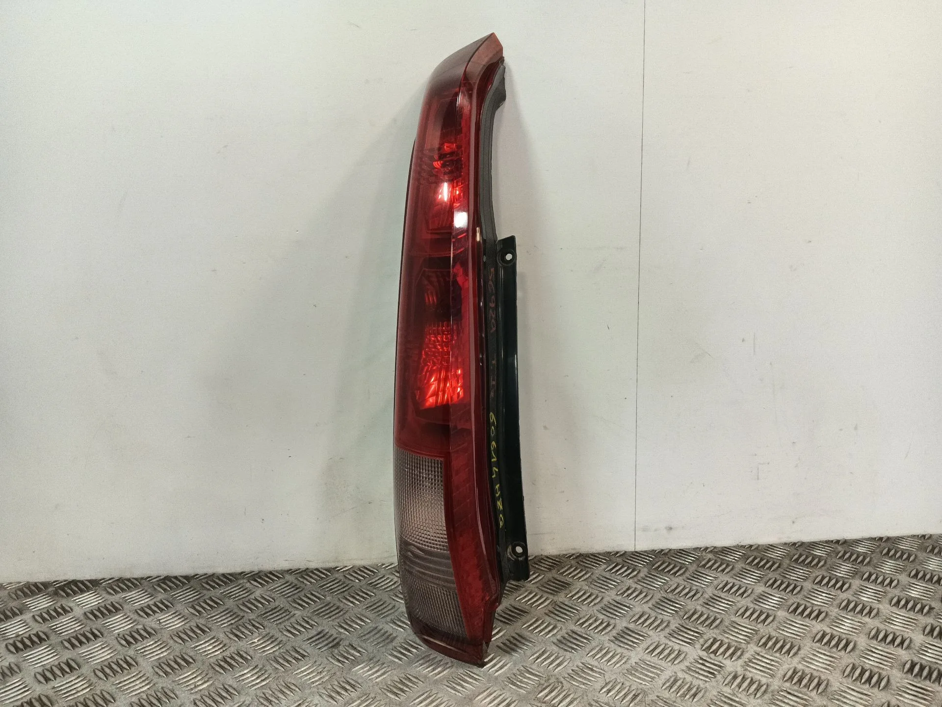 Piloto Trasero Izquierdo para Nissan X-Trail I (T30)