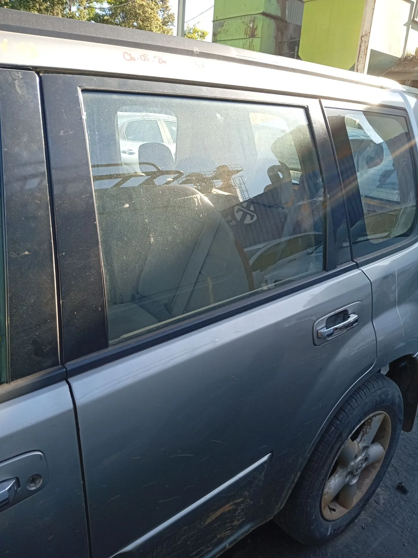 Puerta Trasera Izquierda para Nissan X-Trail I (T30)
