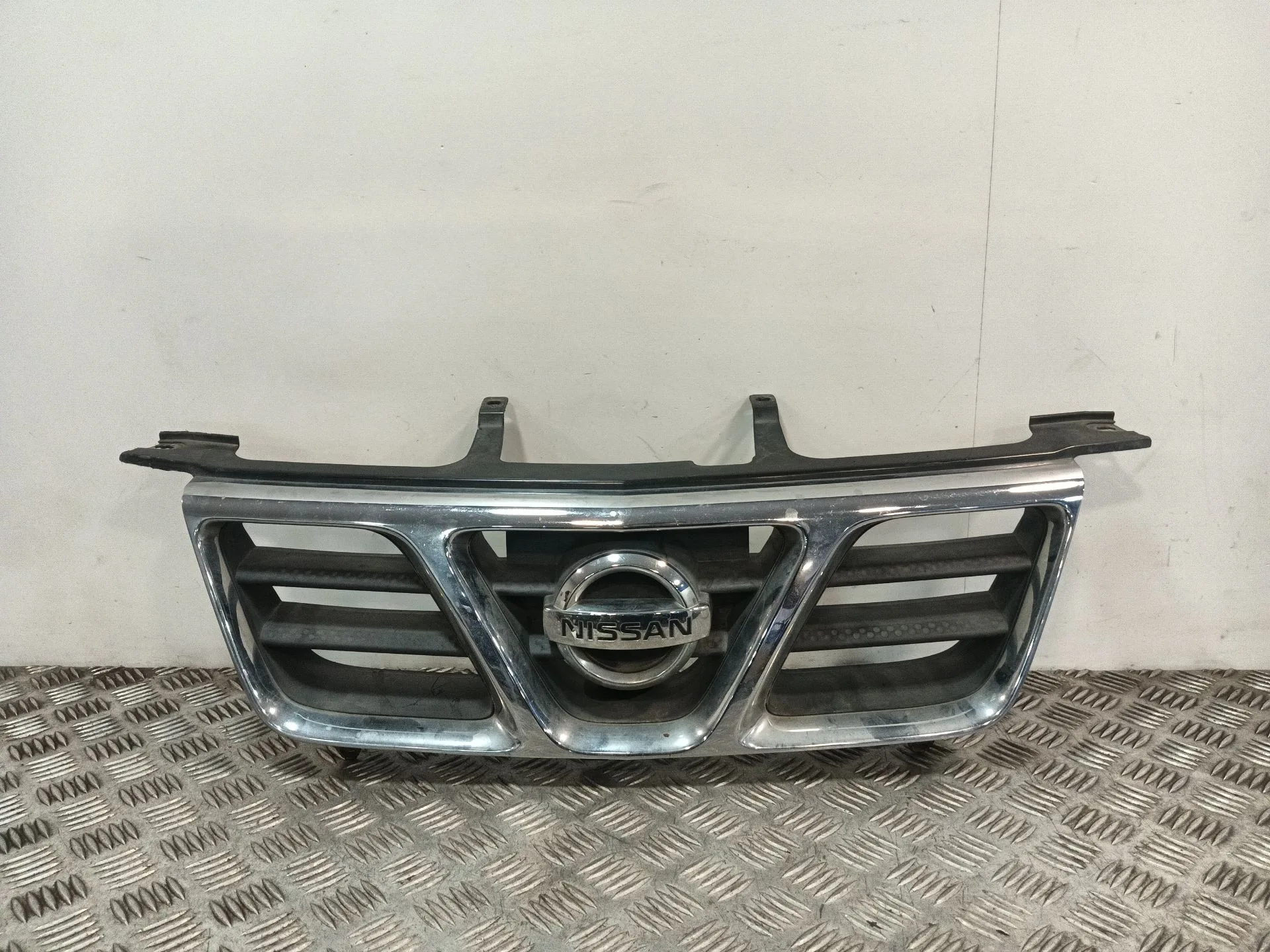 Rejilla Delantera para Nissan X-Trail I (T30)