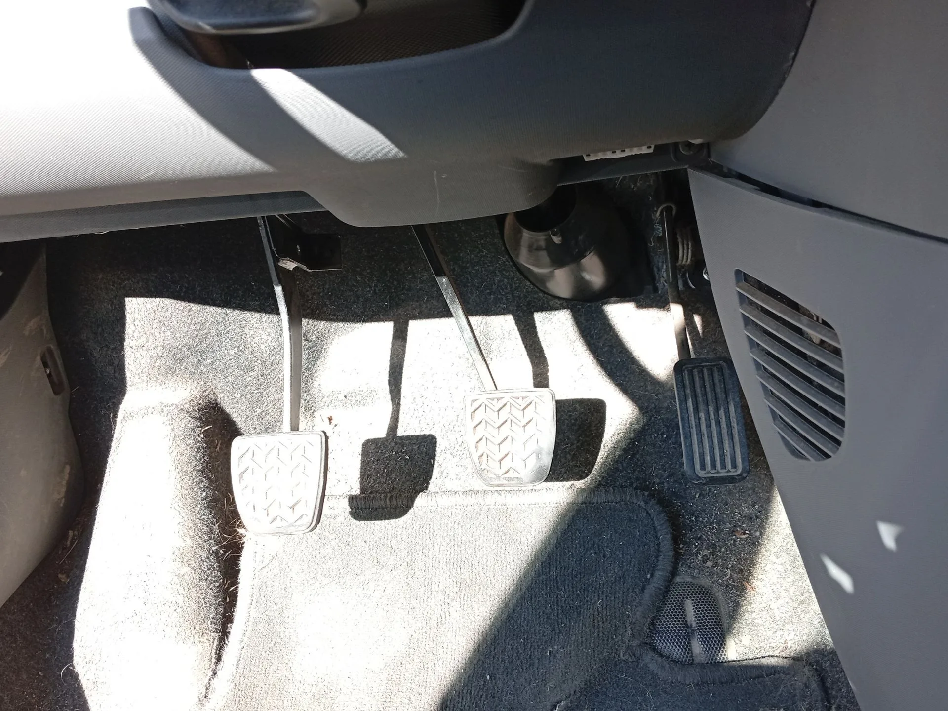 Pedal Embrague para Toyota Aygo (_B1_)