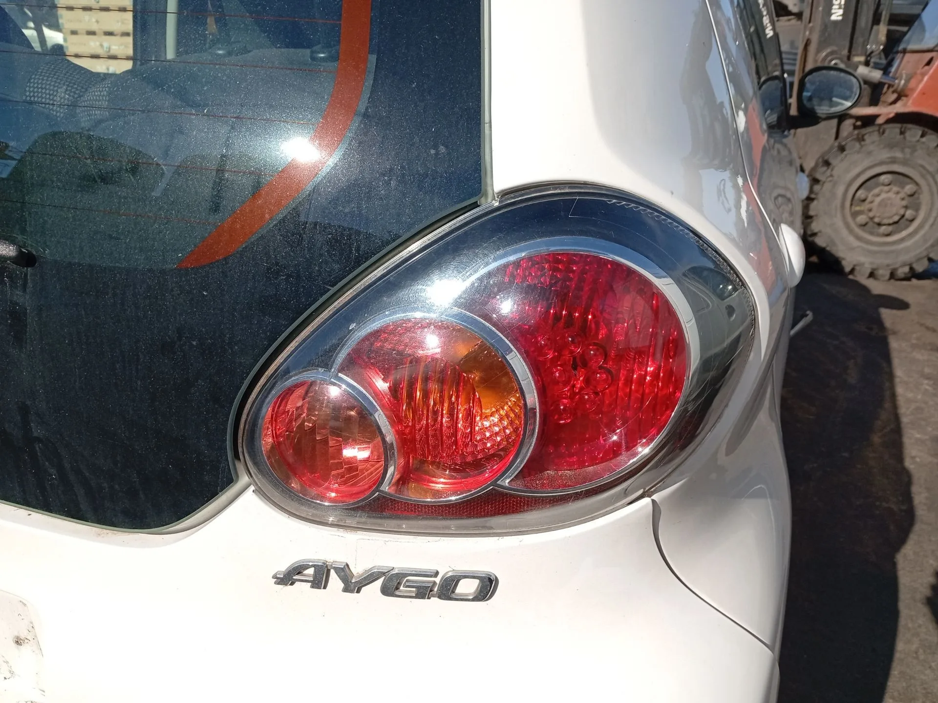 Piloto Trasero Derecho para Toyota Aygo (_B1_)